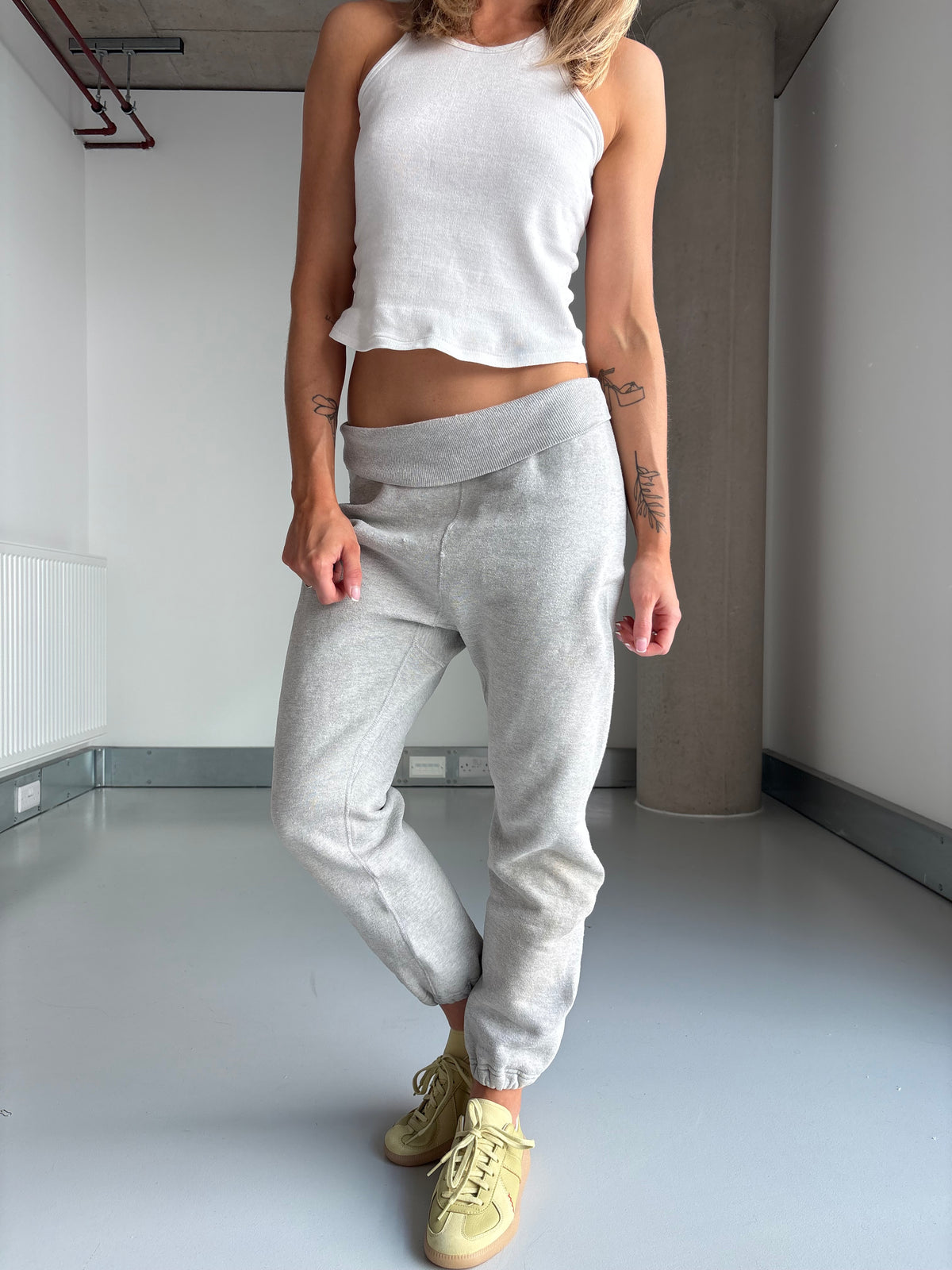 1960S GREY SWEATPANTS