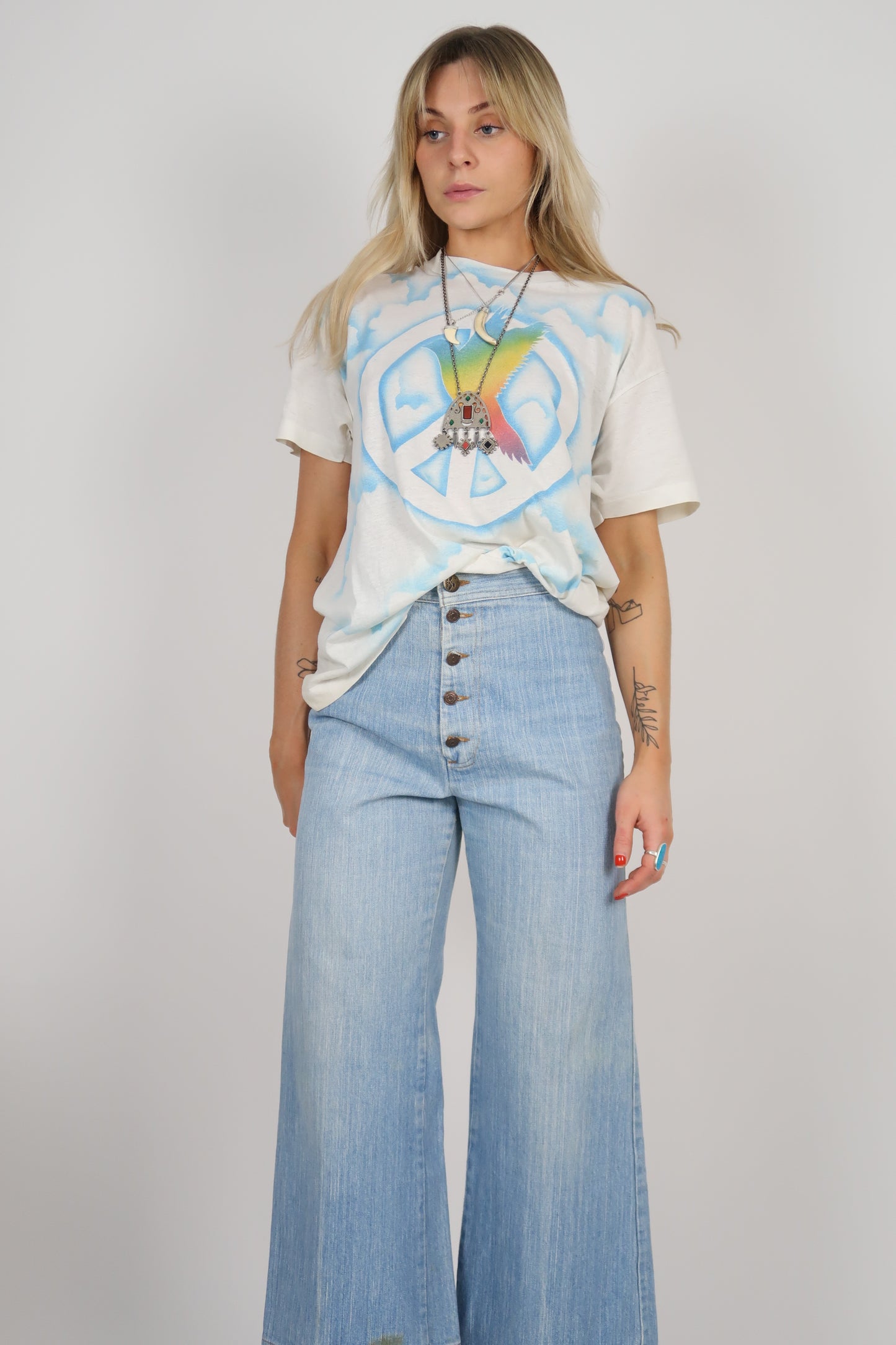 80s peace airbrush graphic tee