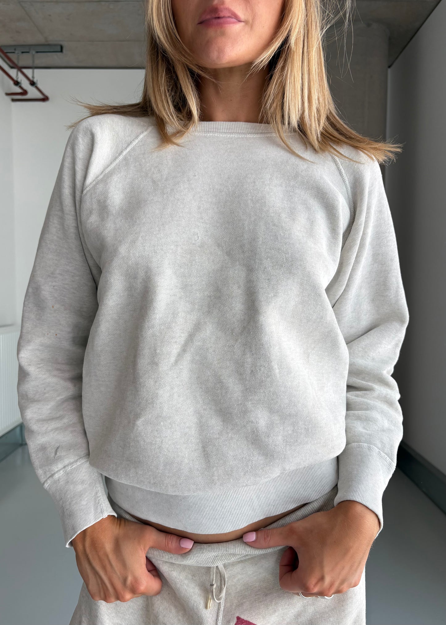 PALE GREY MAYO SWEAT