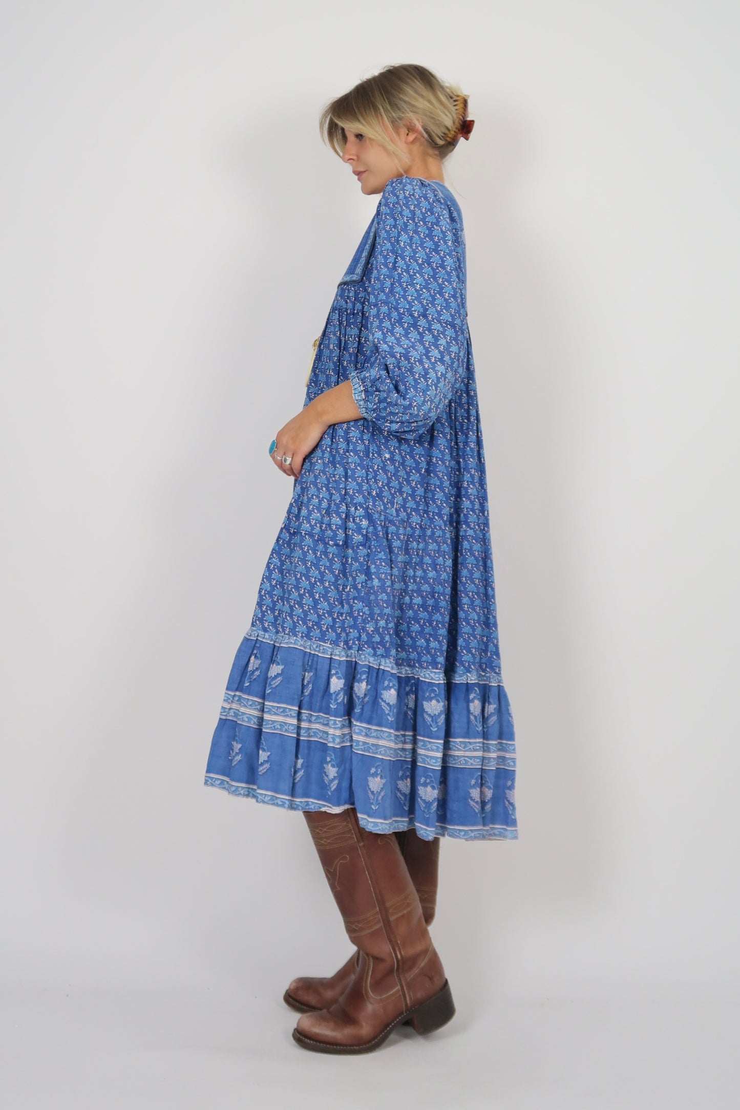 1970s blue block print dress