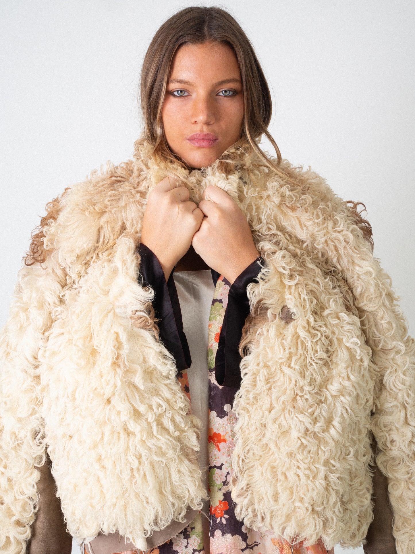 70S MONGOLIAN COAT CREAM & BROWN