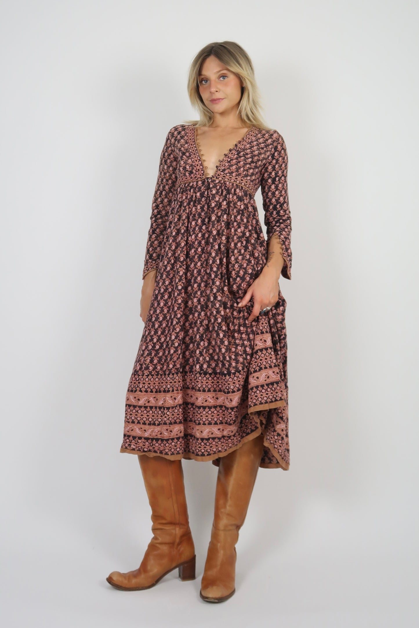 1970s Anohki midi dress