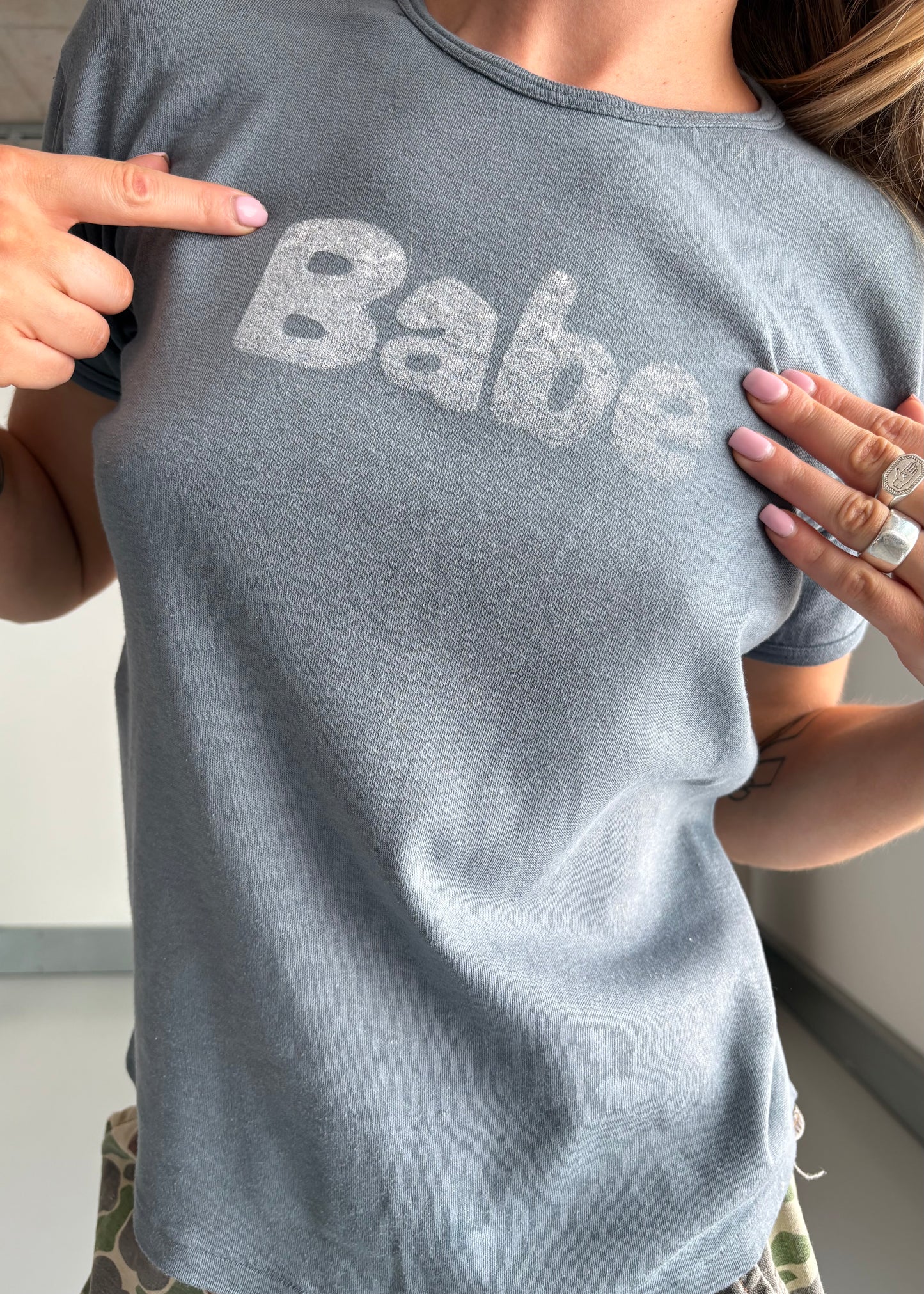 BABE TEE WASHED BLACK