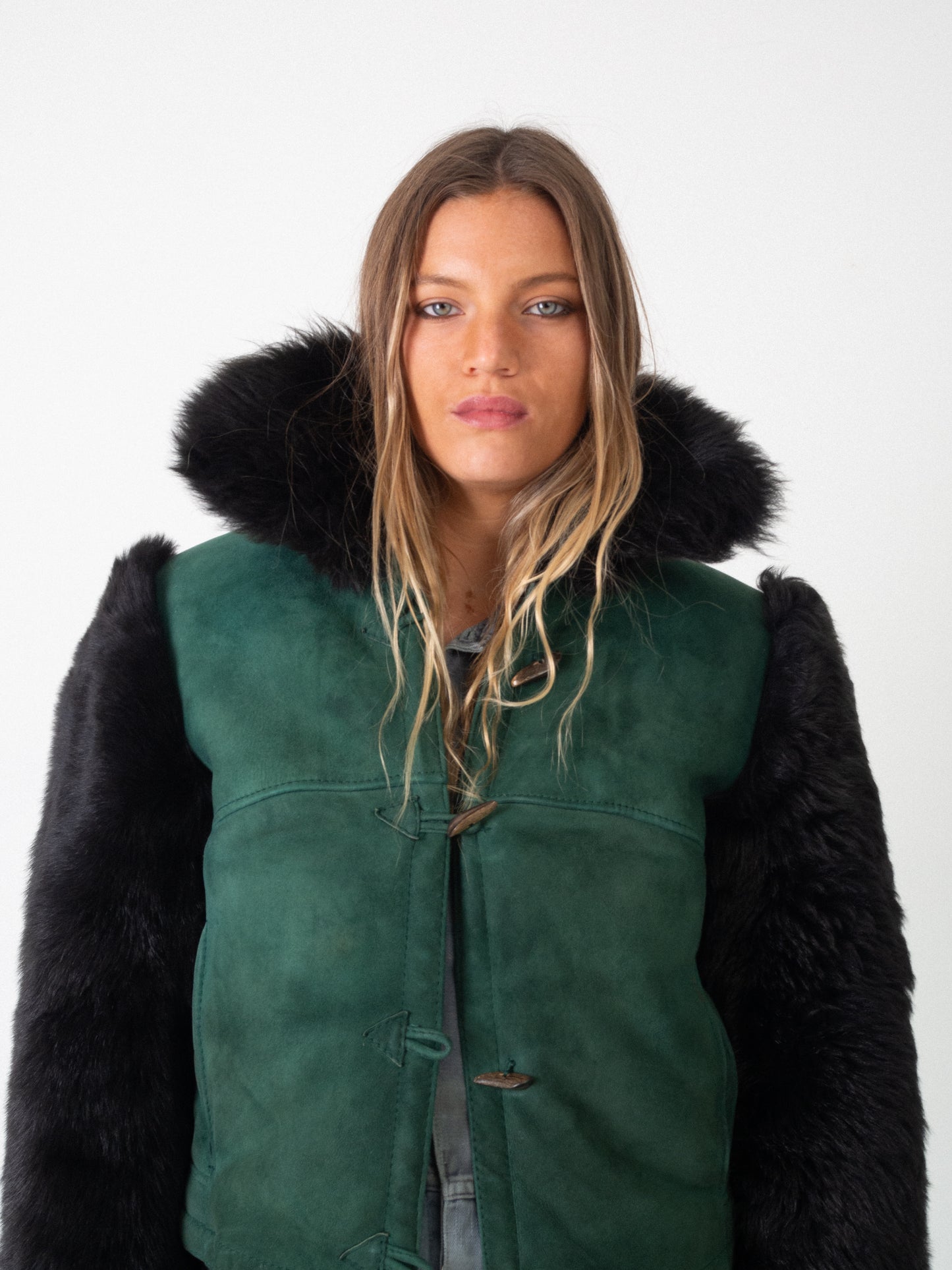 1970S CROPPED SHEEPSKIN COAT