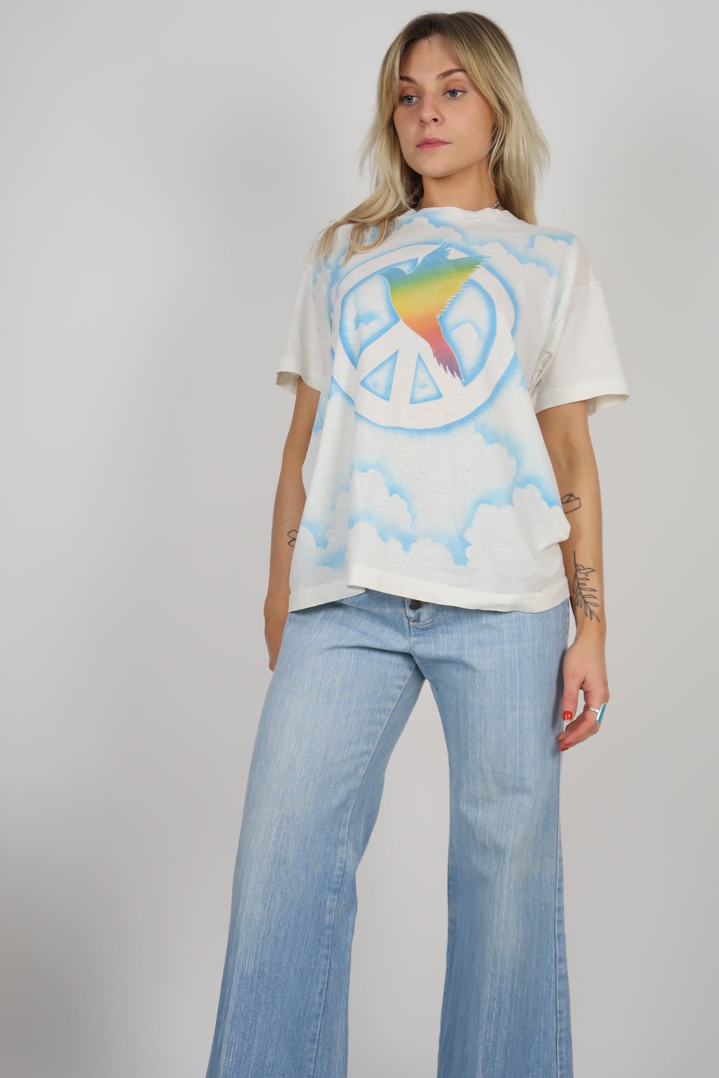 80s peace airbrush graphic tee