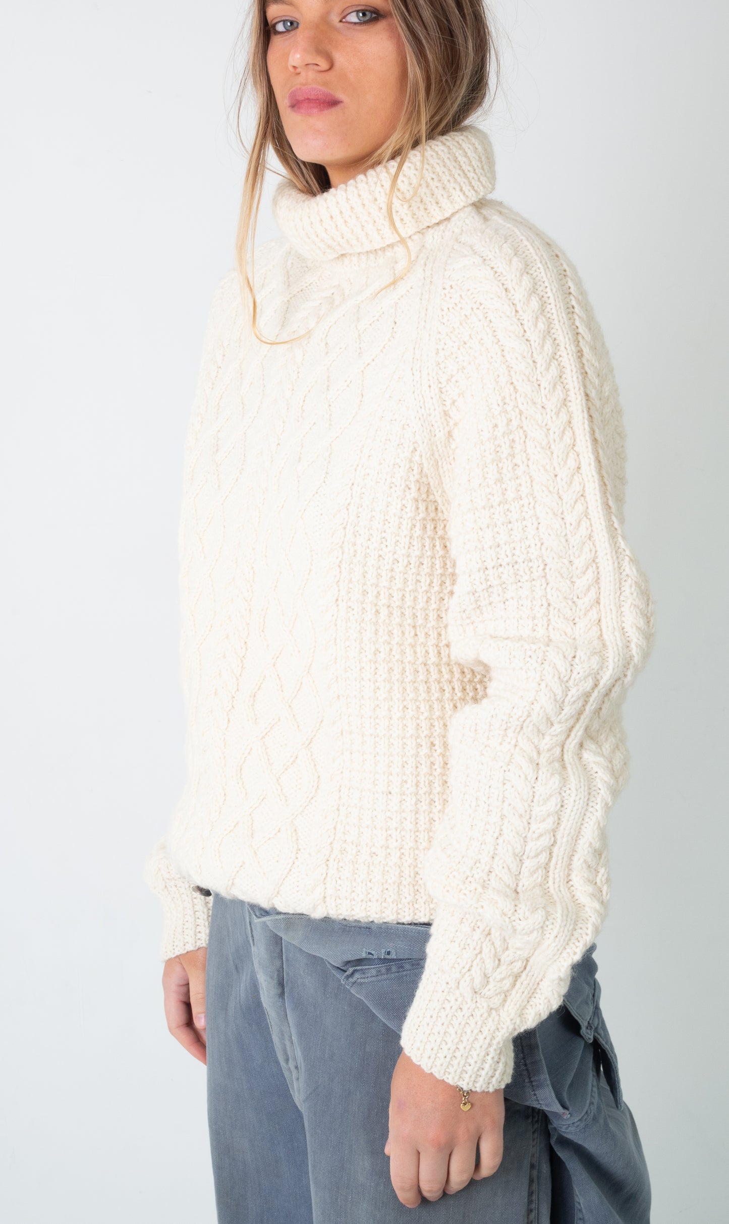 70S HAND KNIT CREAM