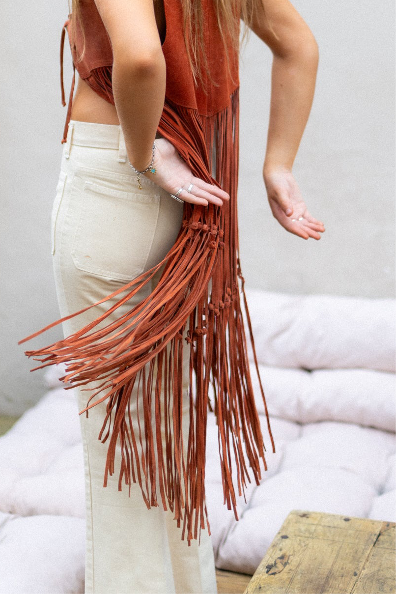 CREAM LEVI'S FLARES