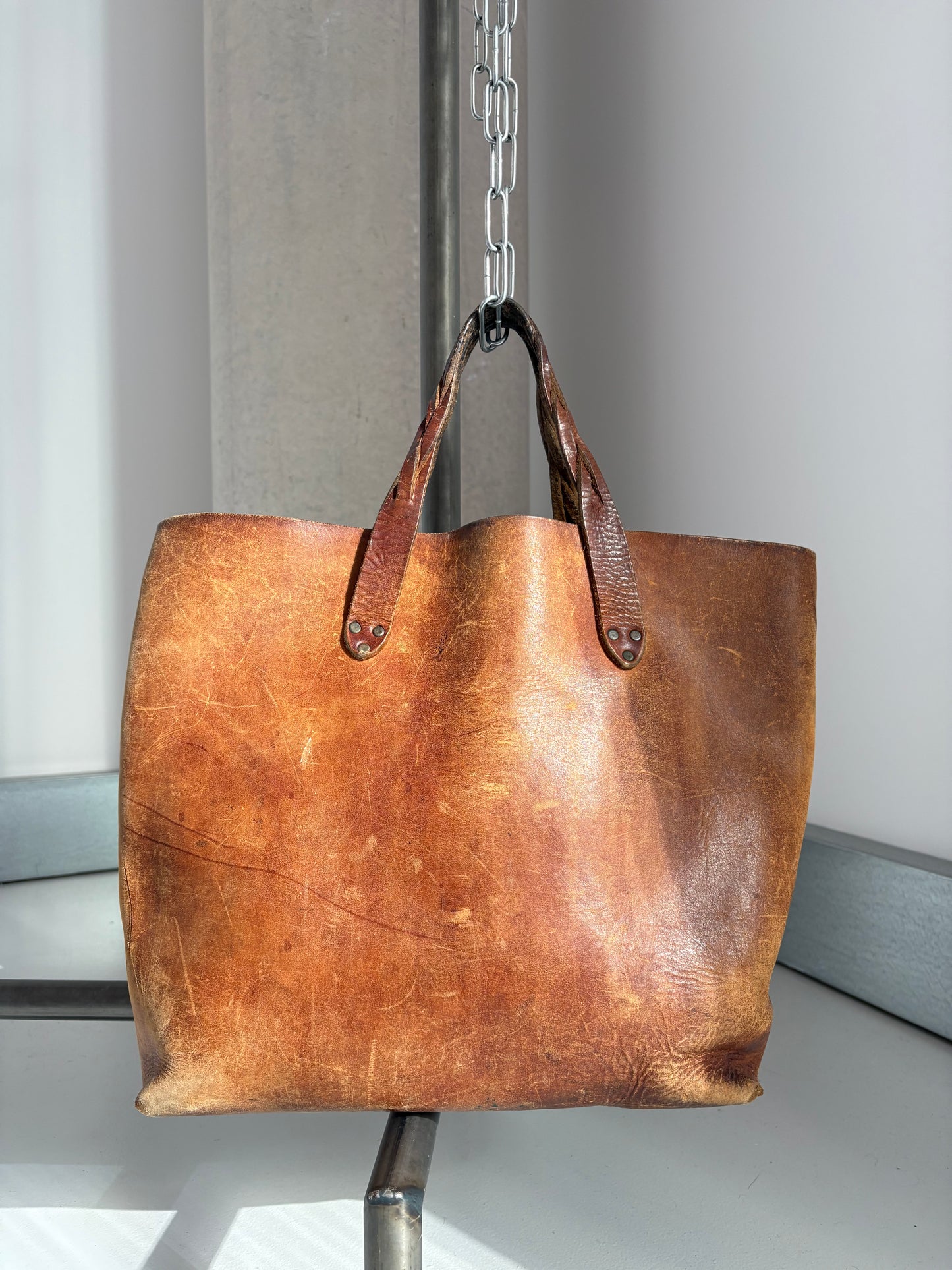 60s HIPPIE LEATHER BUCKET BAG
