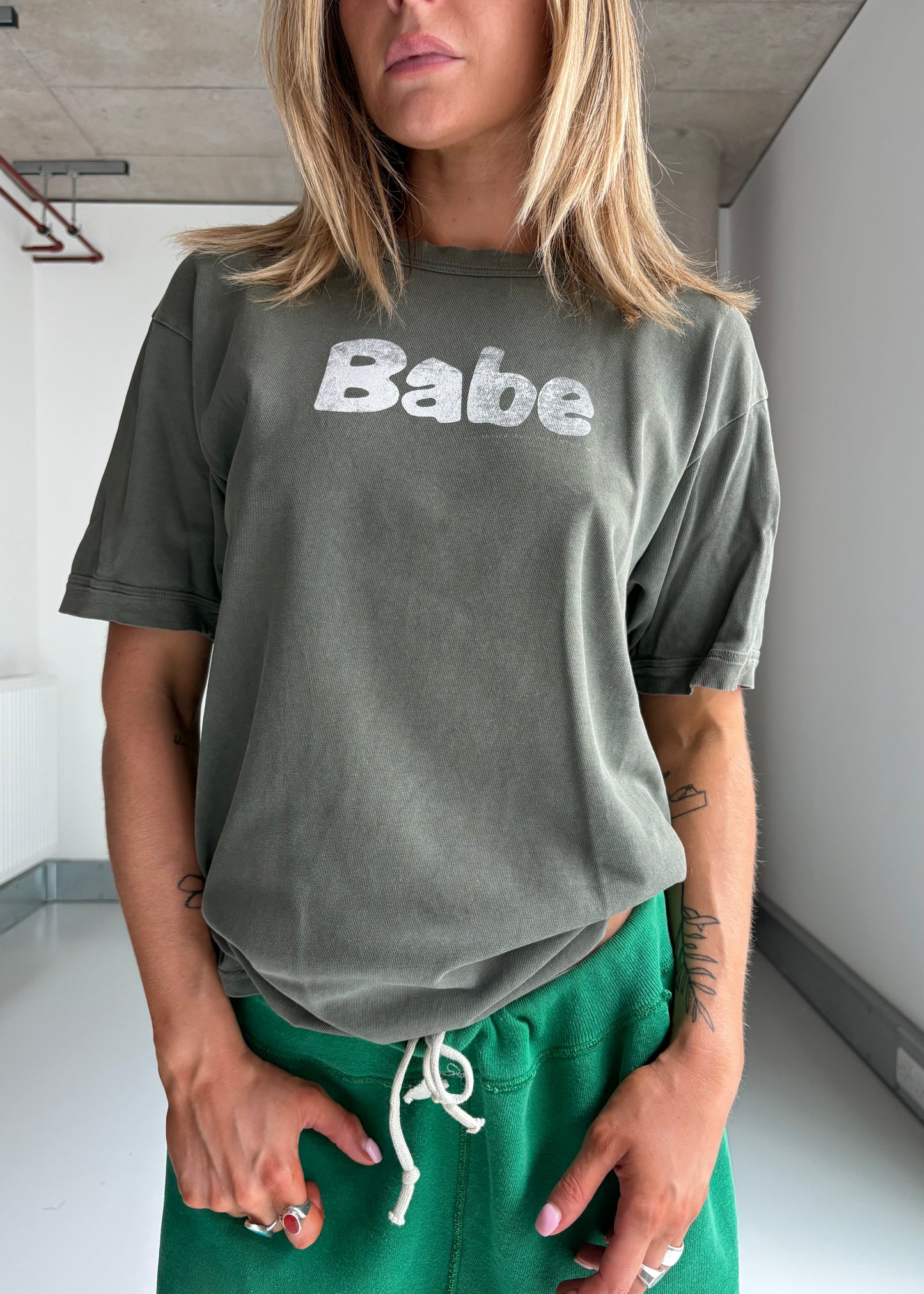 Babe tee
