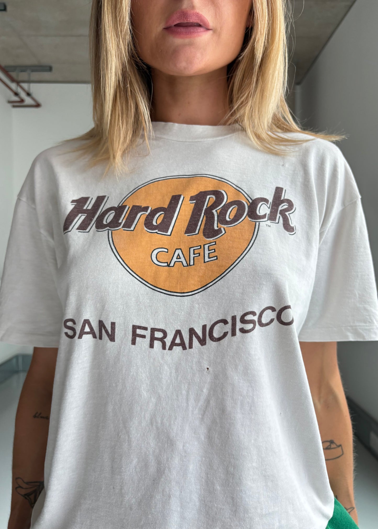 Hard rock tee