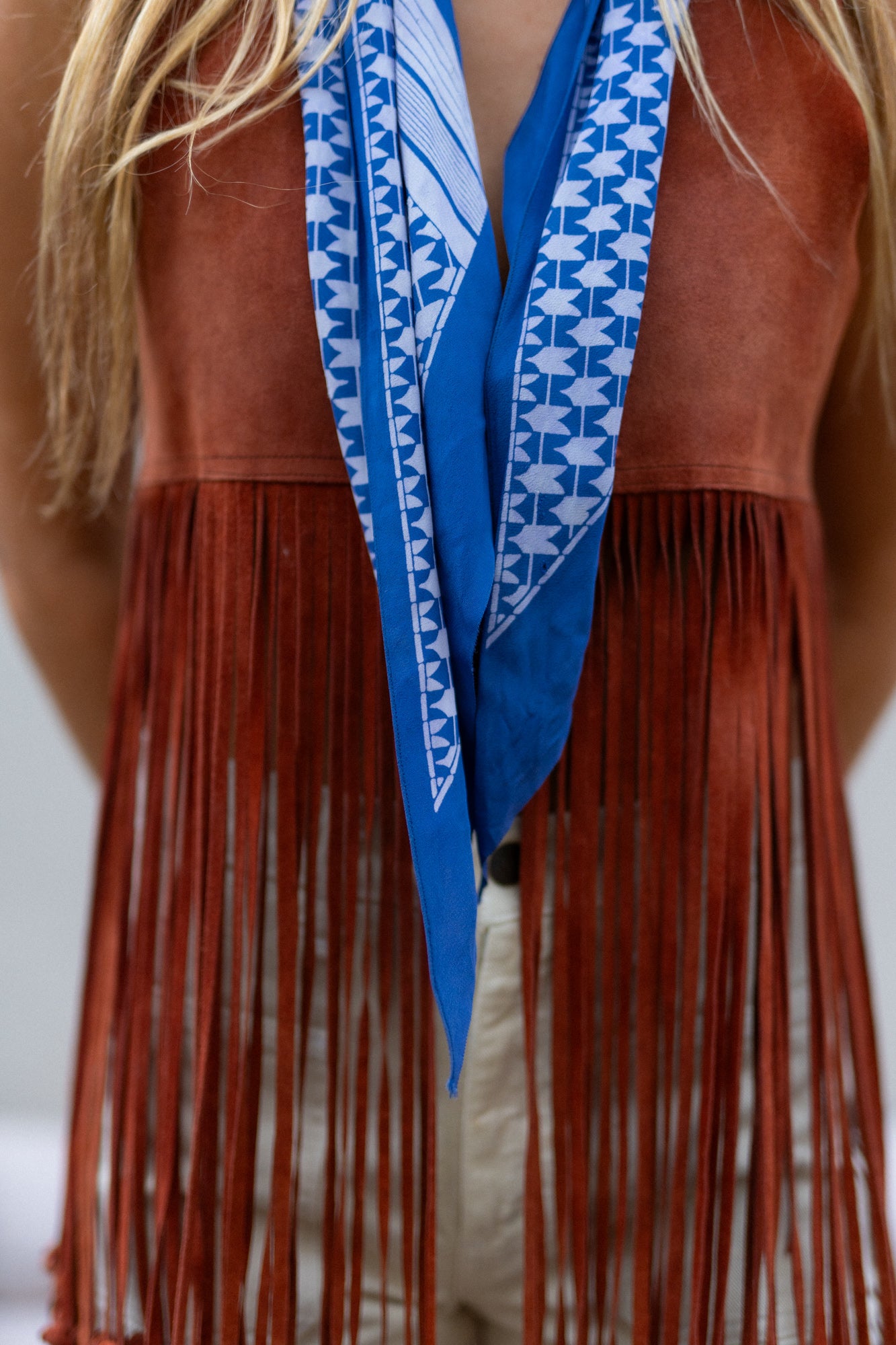 SILK DAGGER SCARF