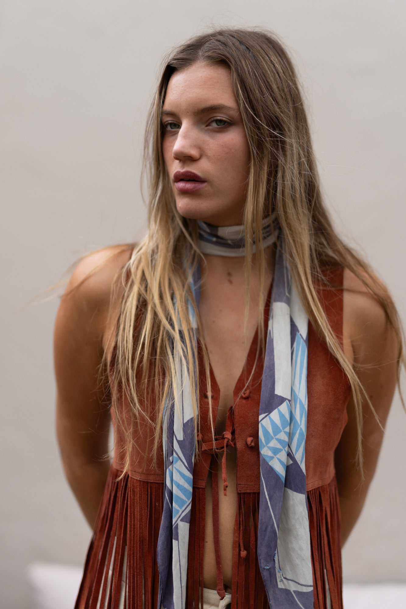 SILK DAGGER SCARF