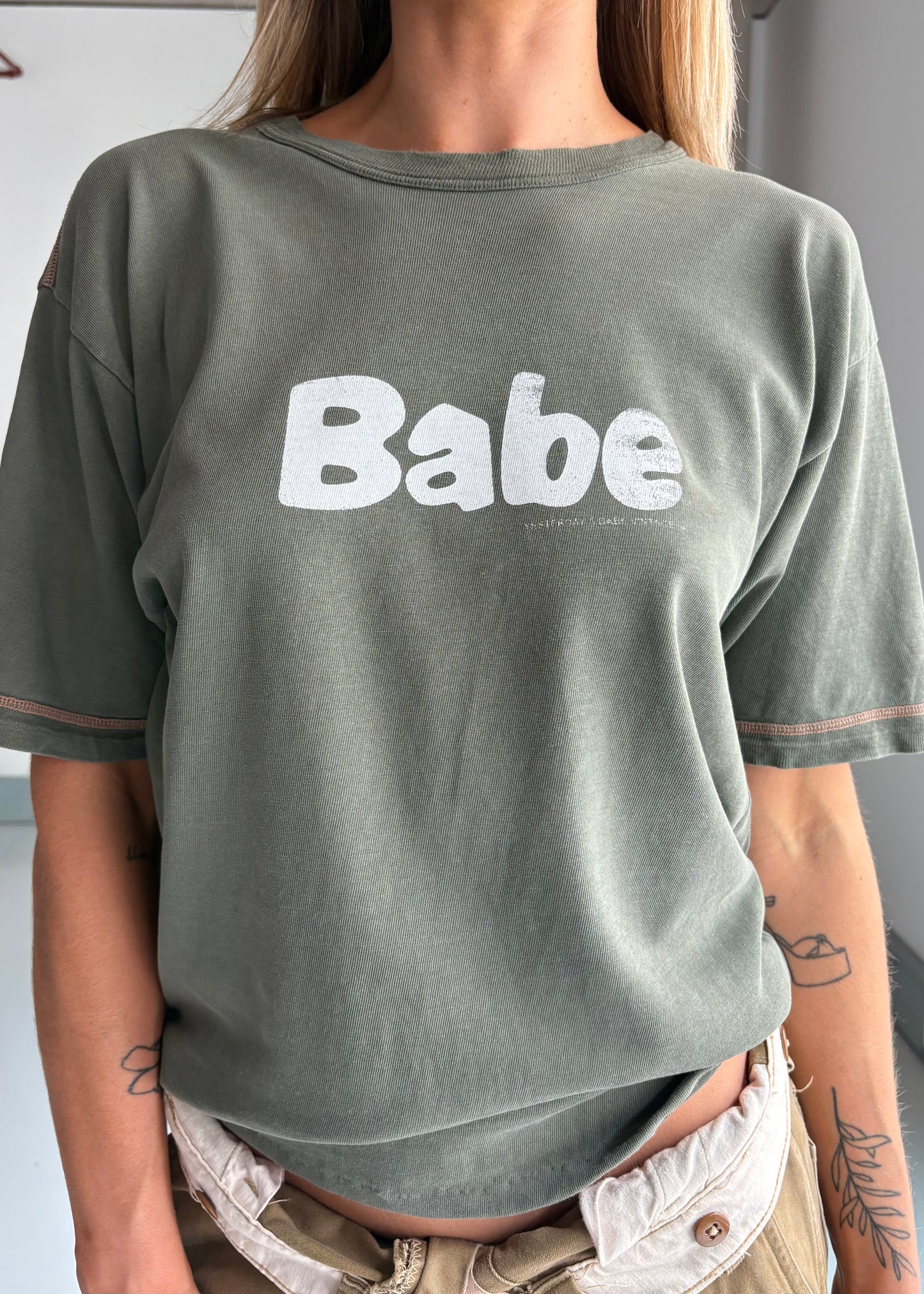 Babe tee