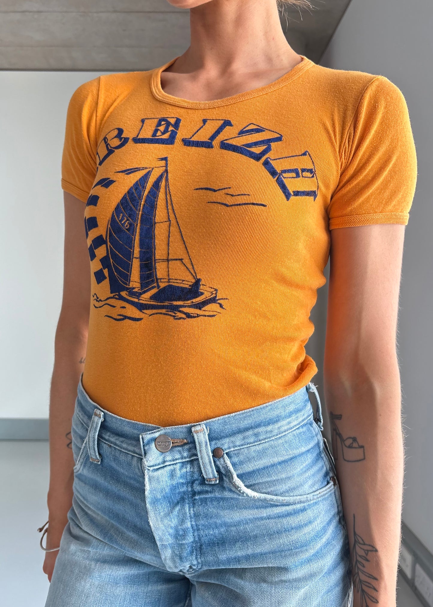 1970S TOURIST TEE