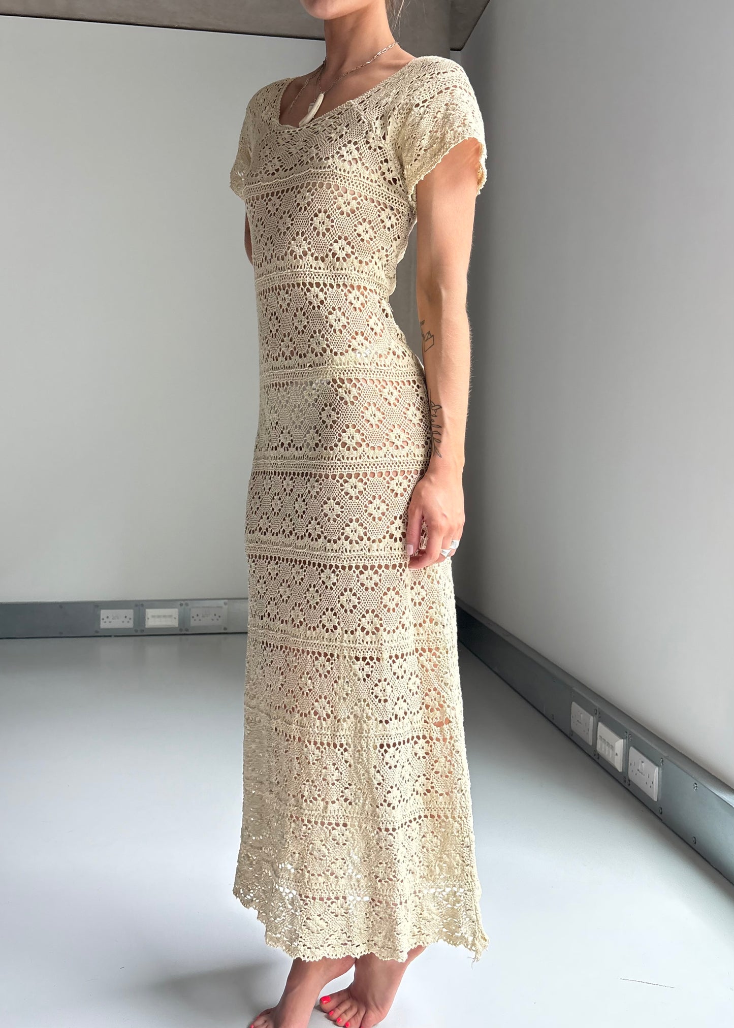 1960s crochet dress
