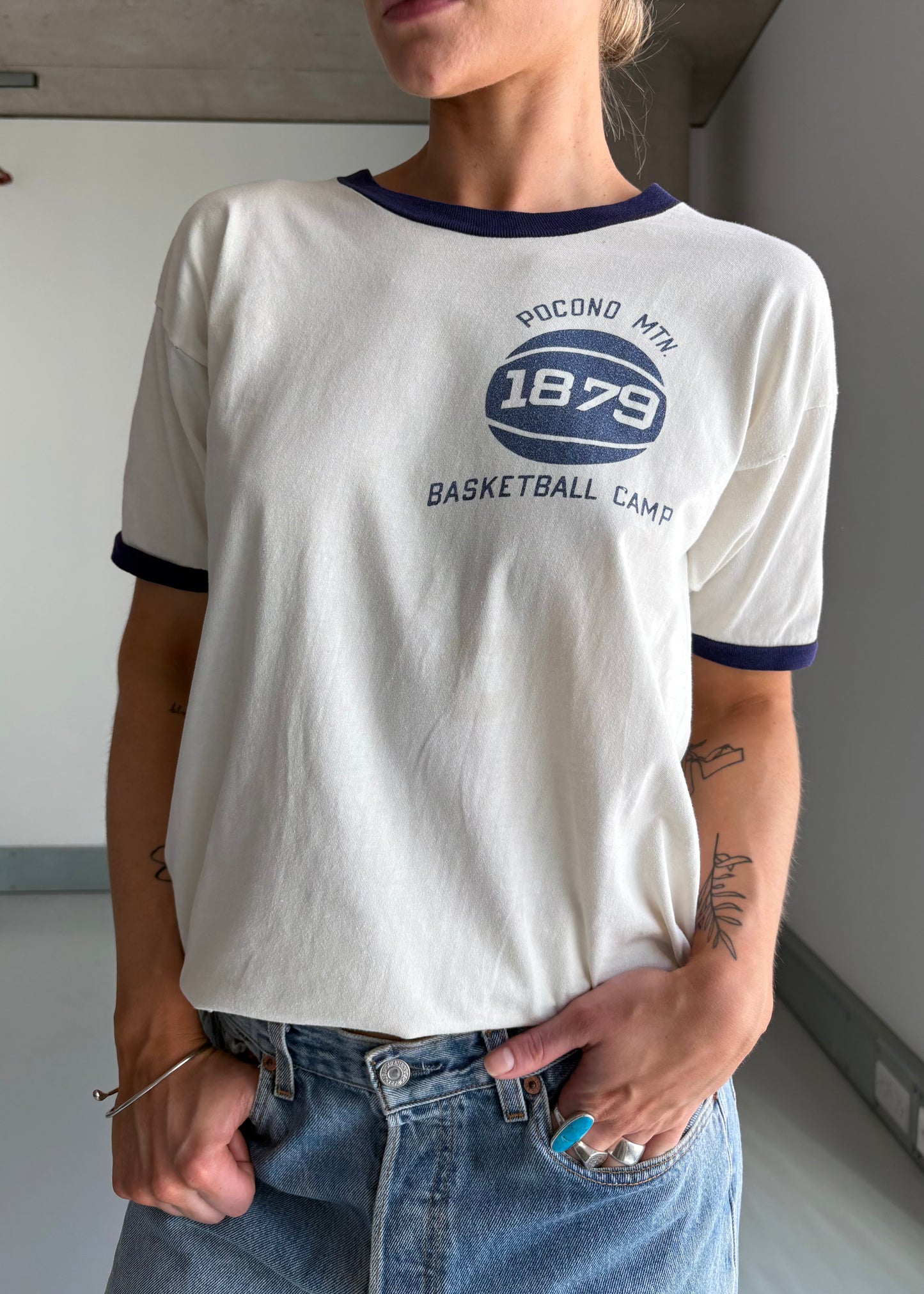 70s basketball tee