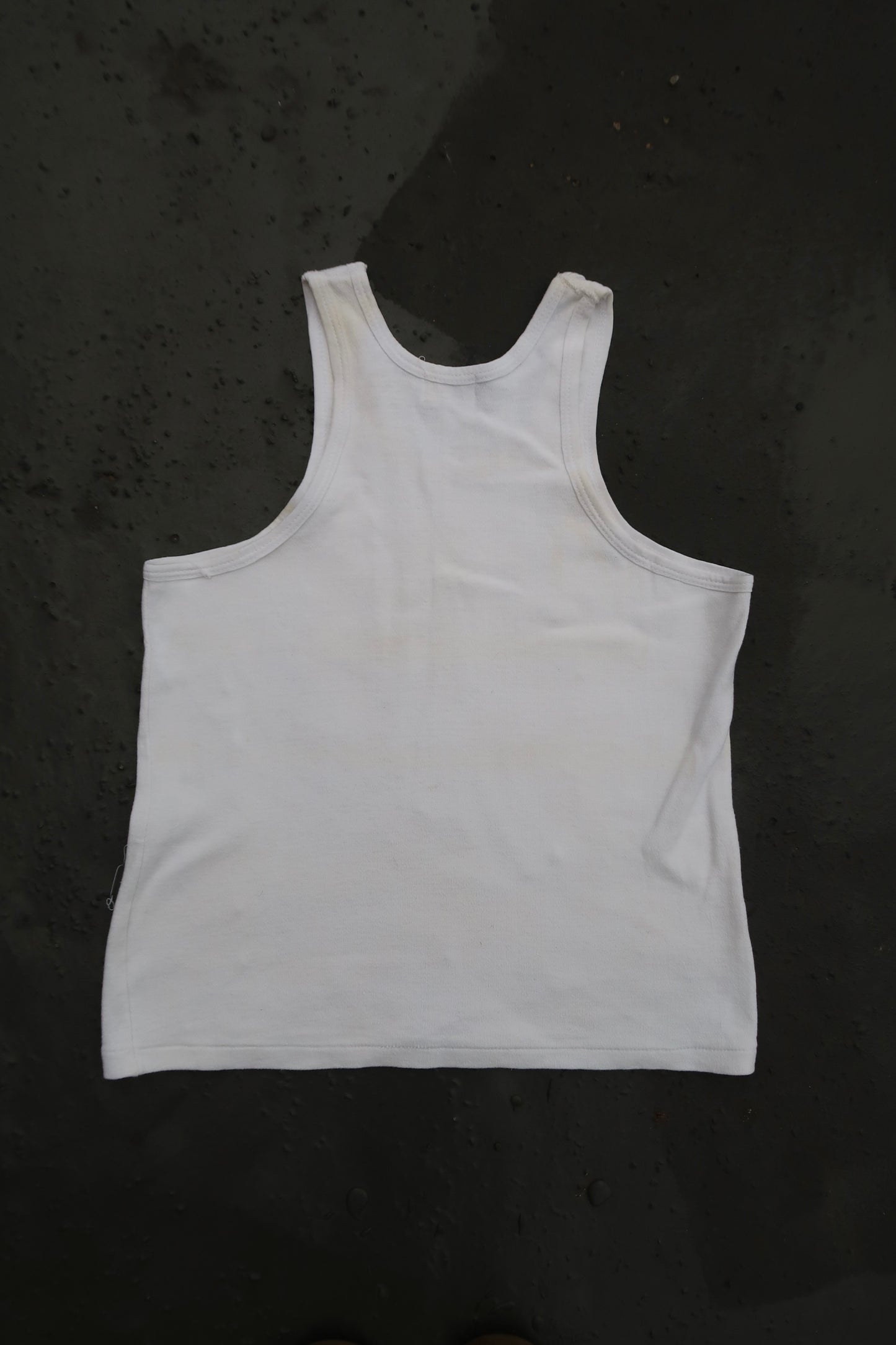 60s BOBBY THRASHED TANK