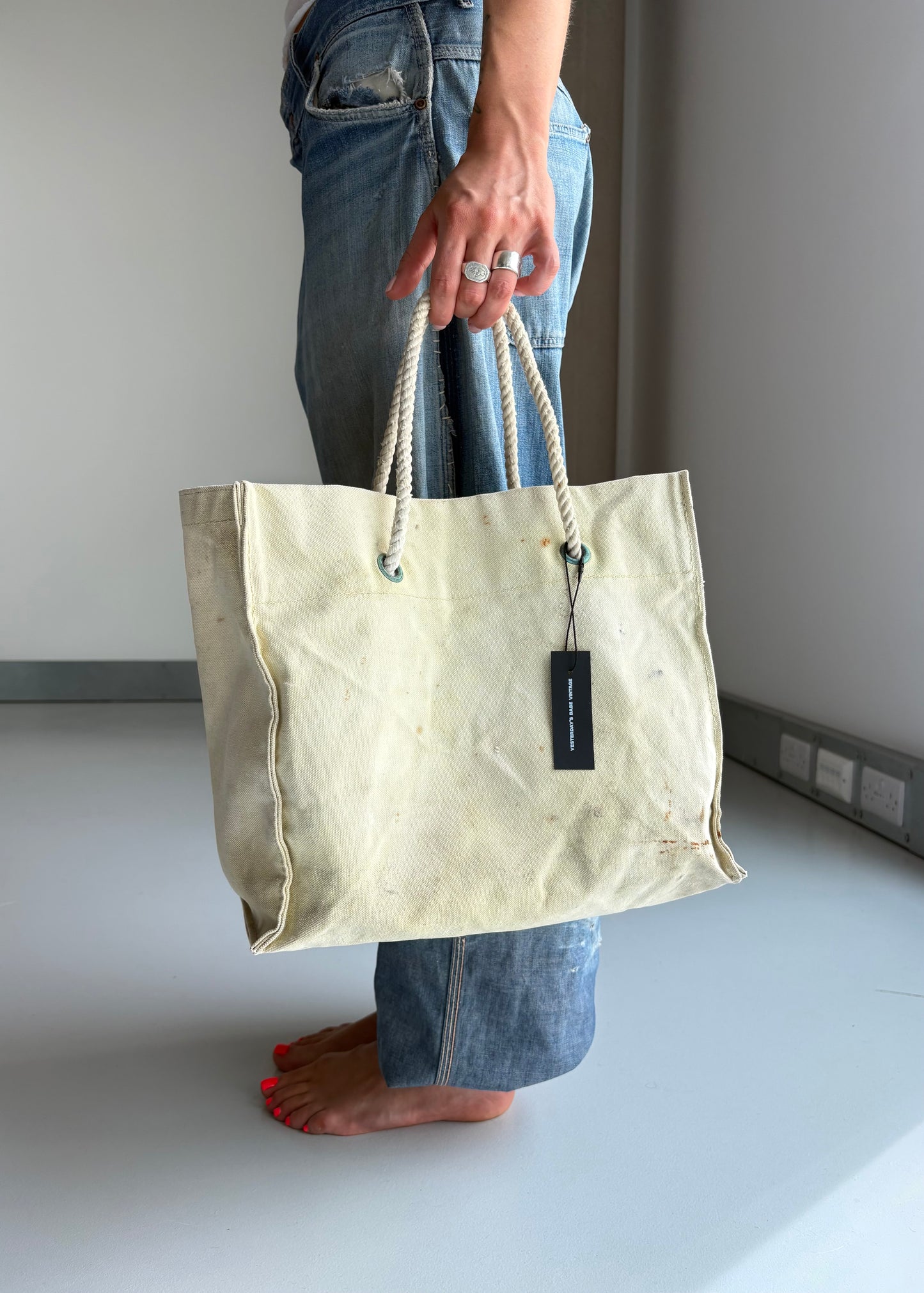 1940s bucket bag