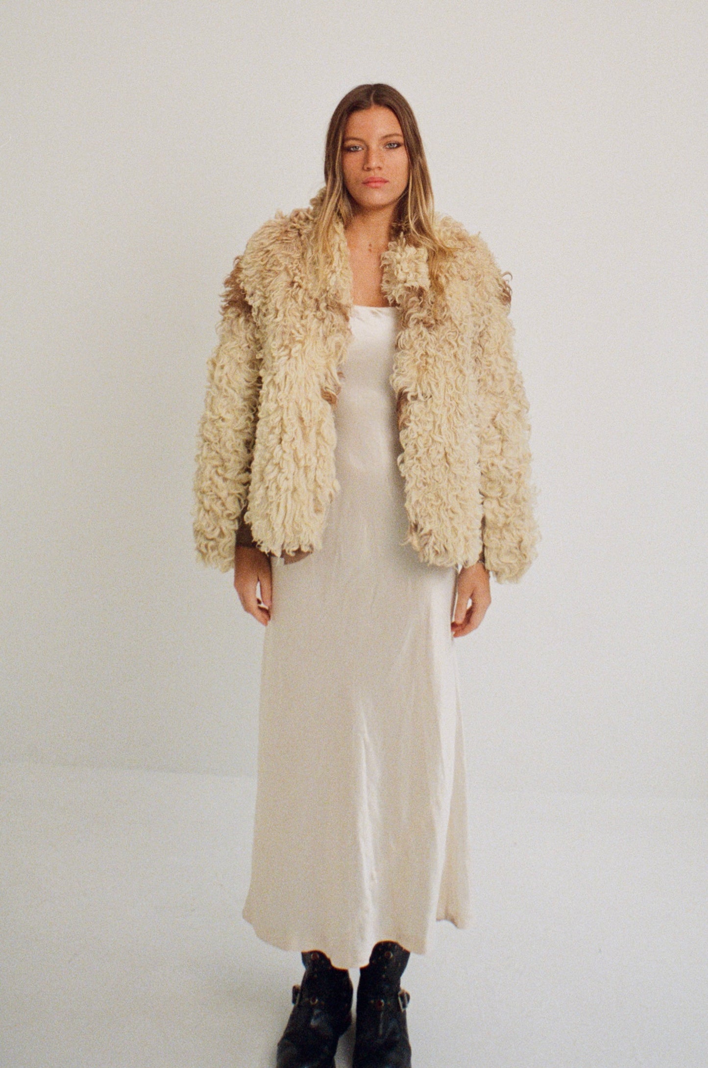 70S MONGOLIAN COAT CREAM & BROWN