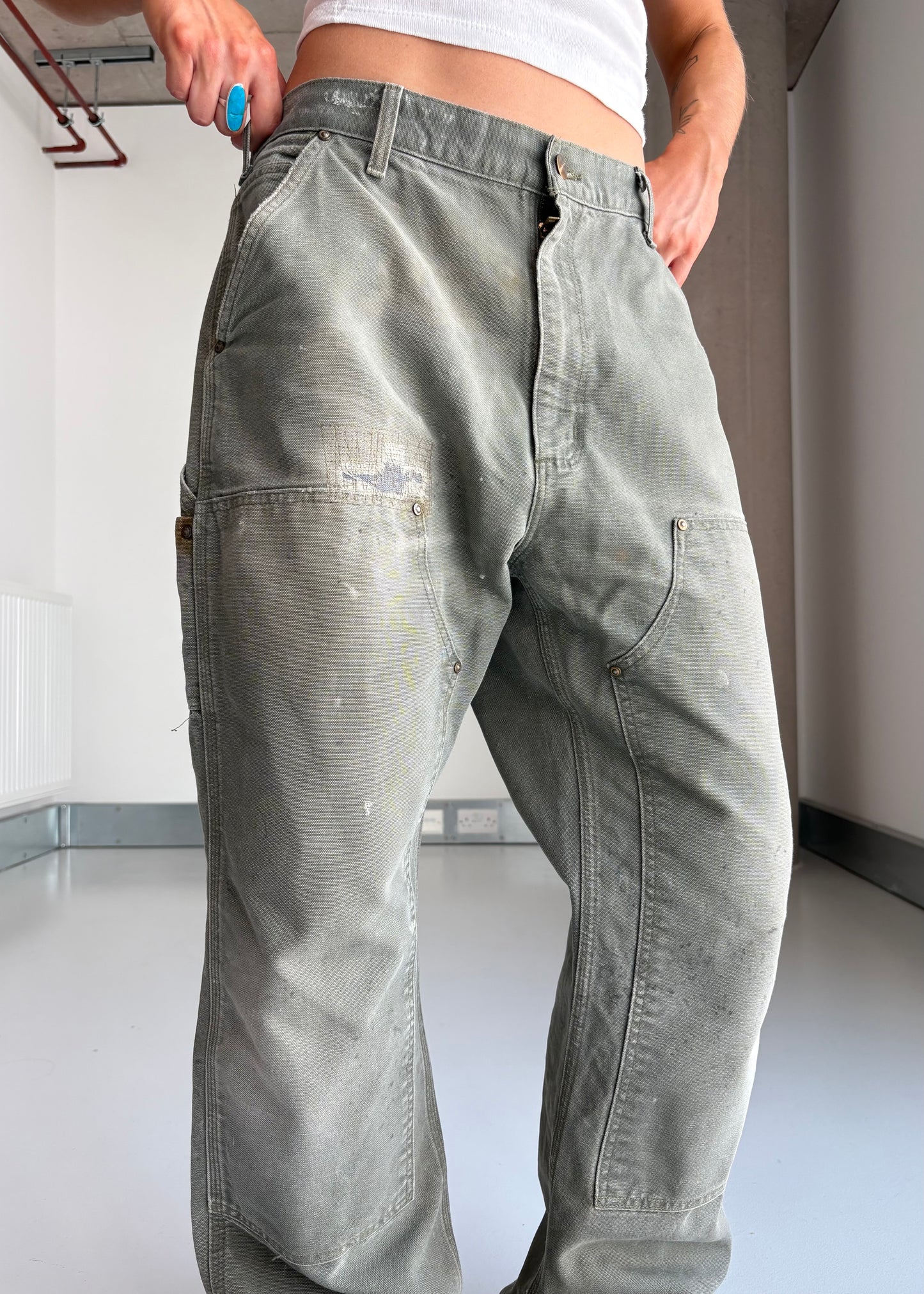 KHAKI CARHARTTS