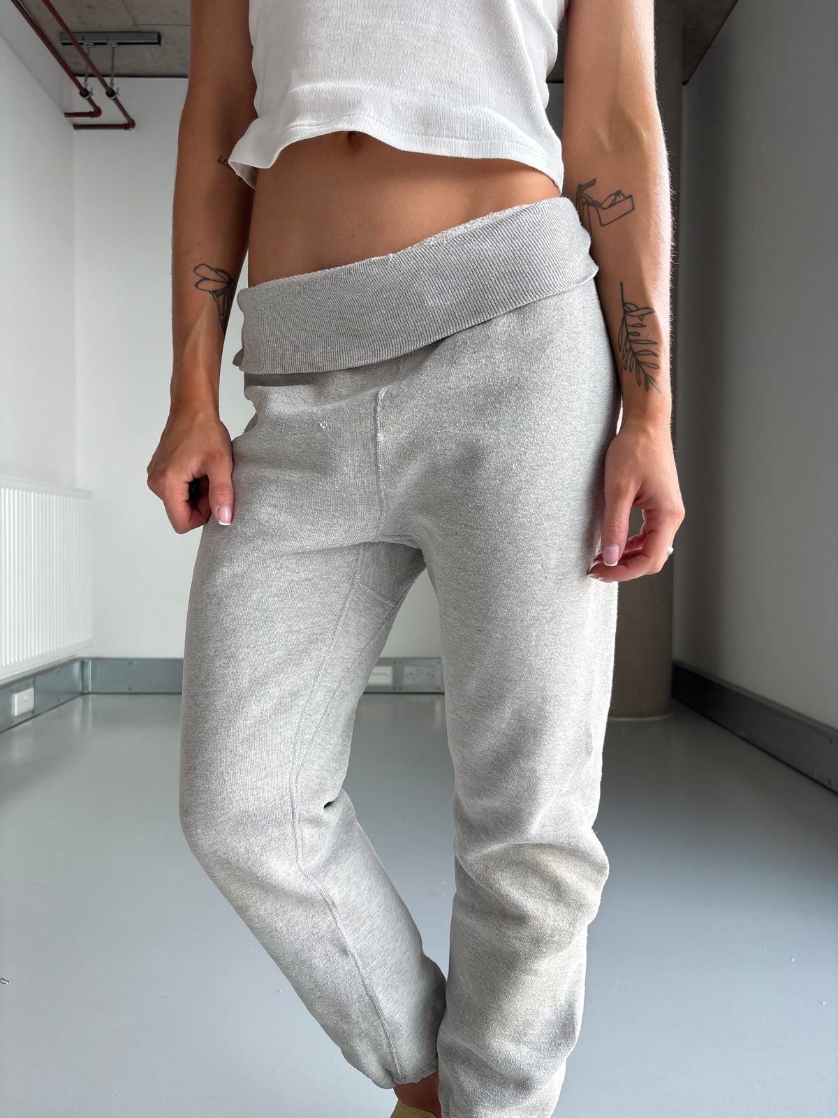 1960S GREY SWEATPANTS