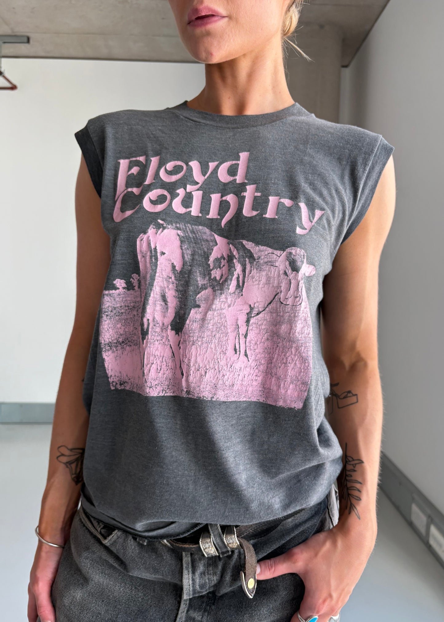 80s pink Floyd vest
