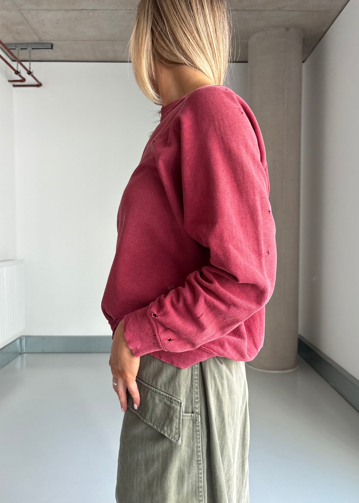 60s thrashed burgundy sweat