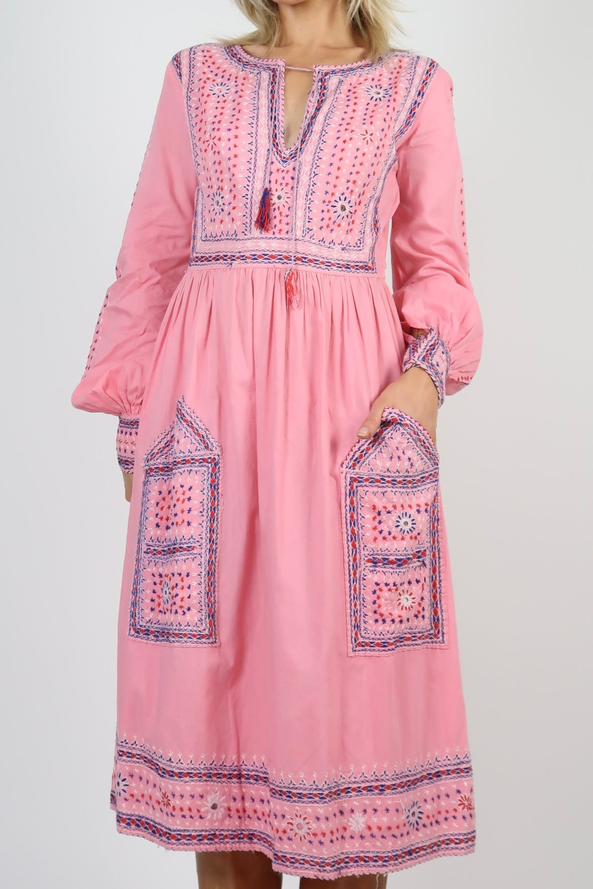 1960s embroidered midi dress