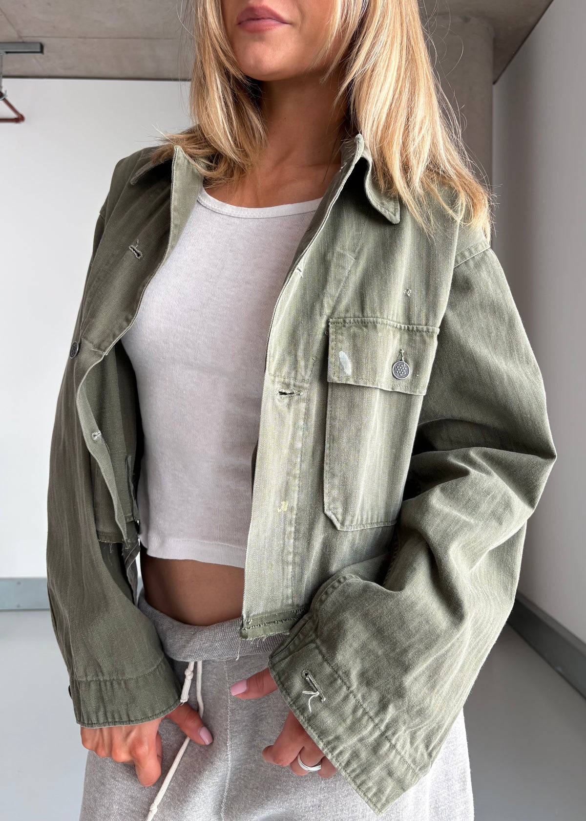 13 star cropped jacket