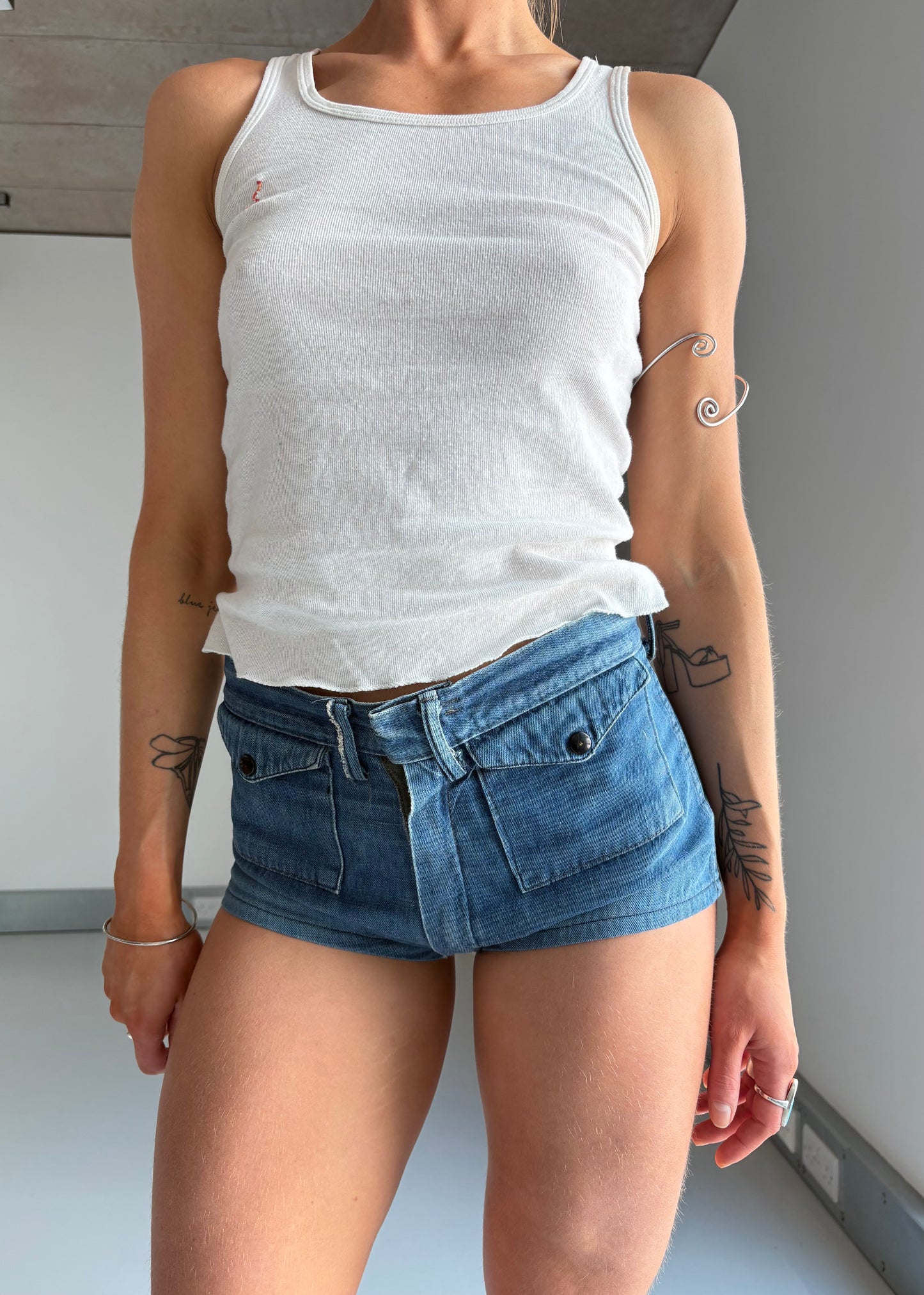 LATE 60S HOT PANT DENIM SHORTS