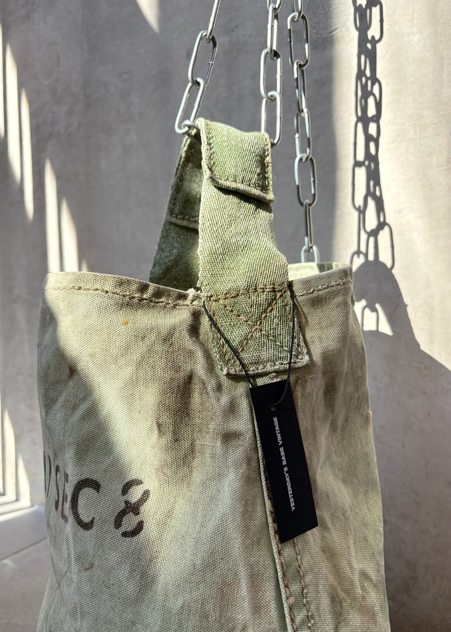 1940S CANVAS BUCKET BAG
