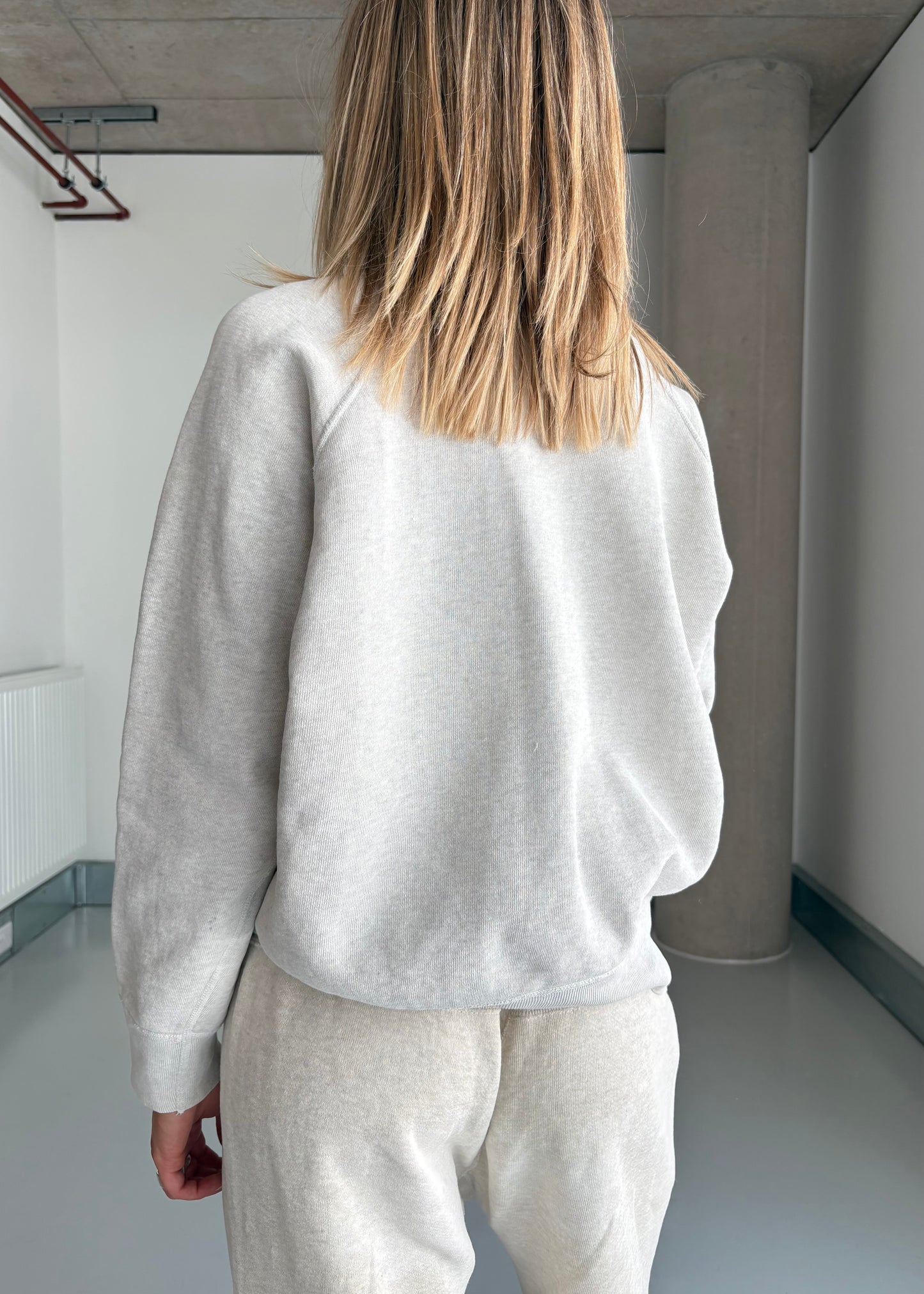 PALE GREY MAYO SWEAT