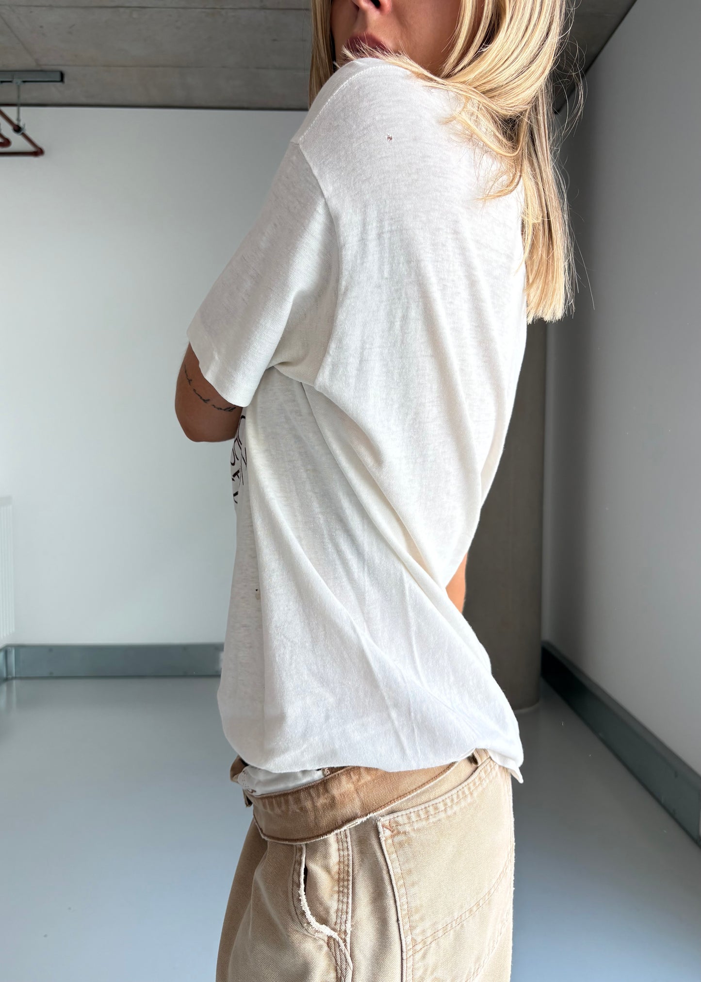 70S HANES TEE