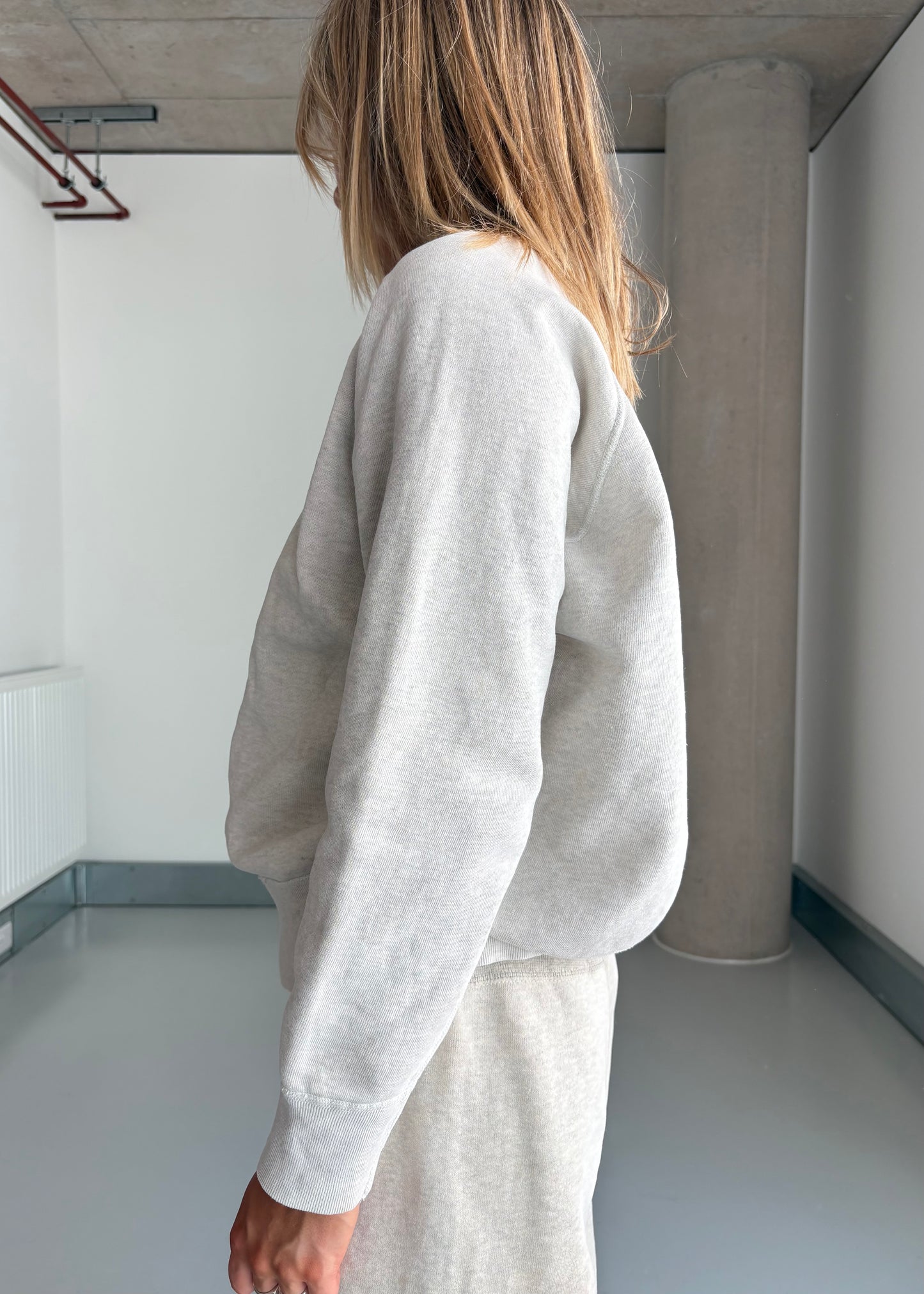 PALE GREY MAYO SWEAT