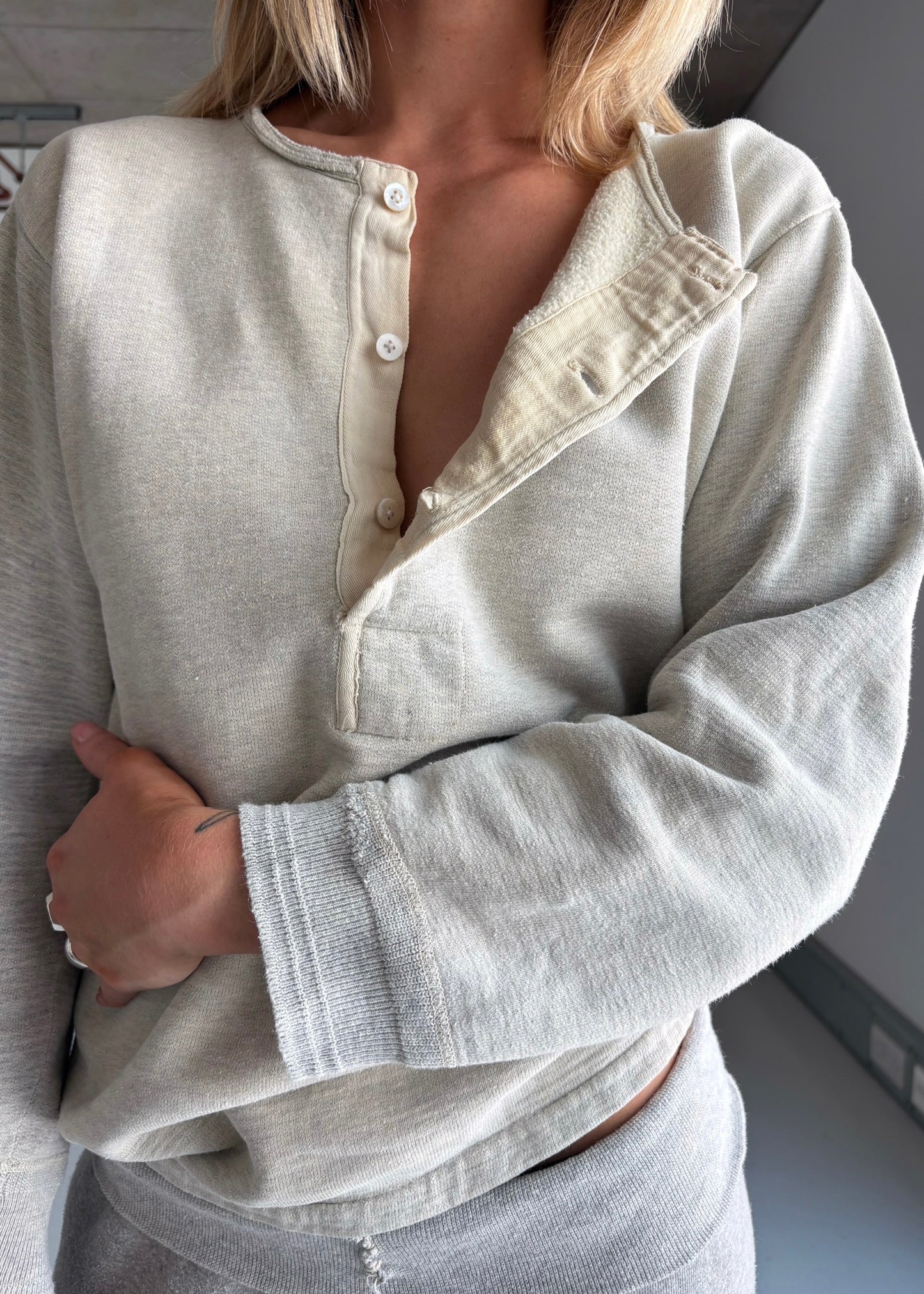 1930S SWEATSHIRT
