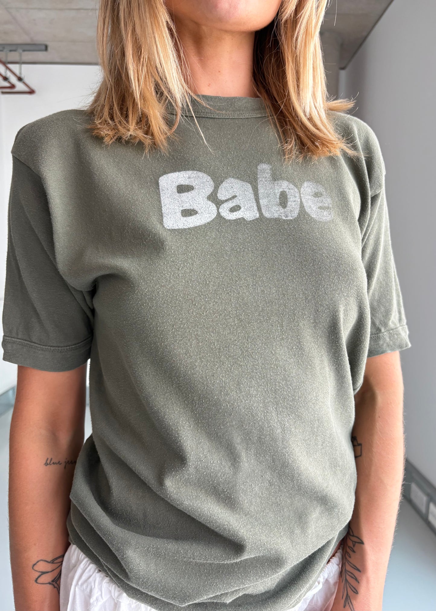 Babe tee