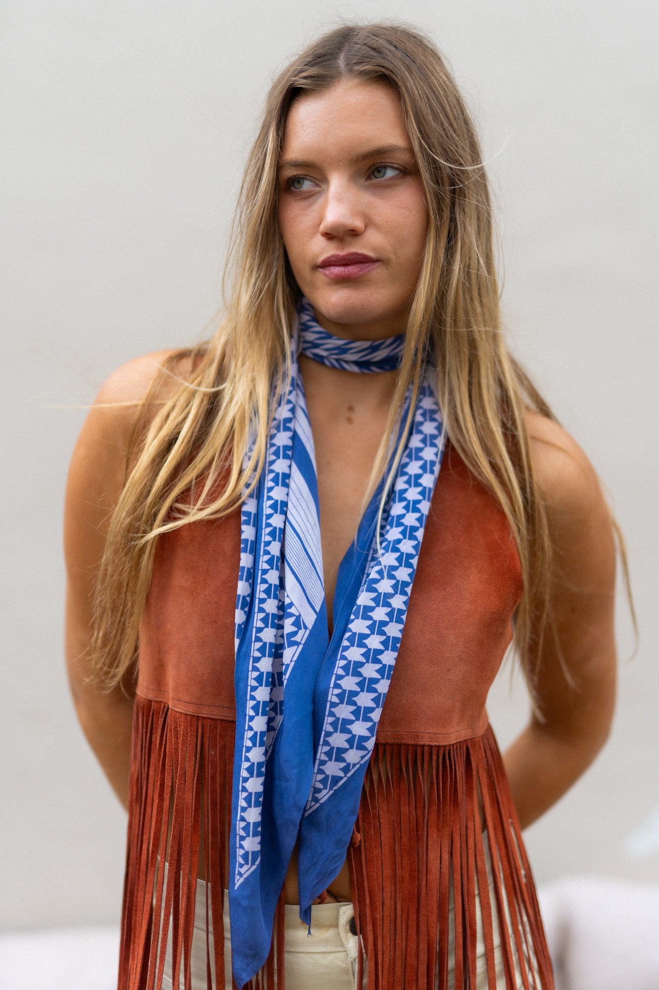 SILK DAGGER SCARF