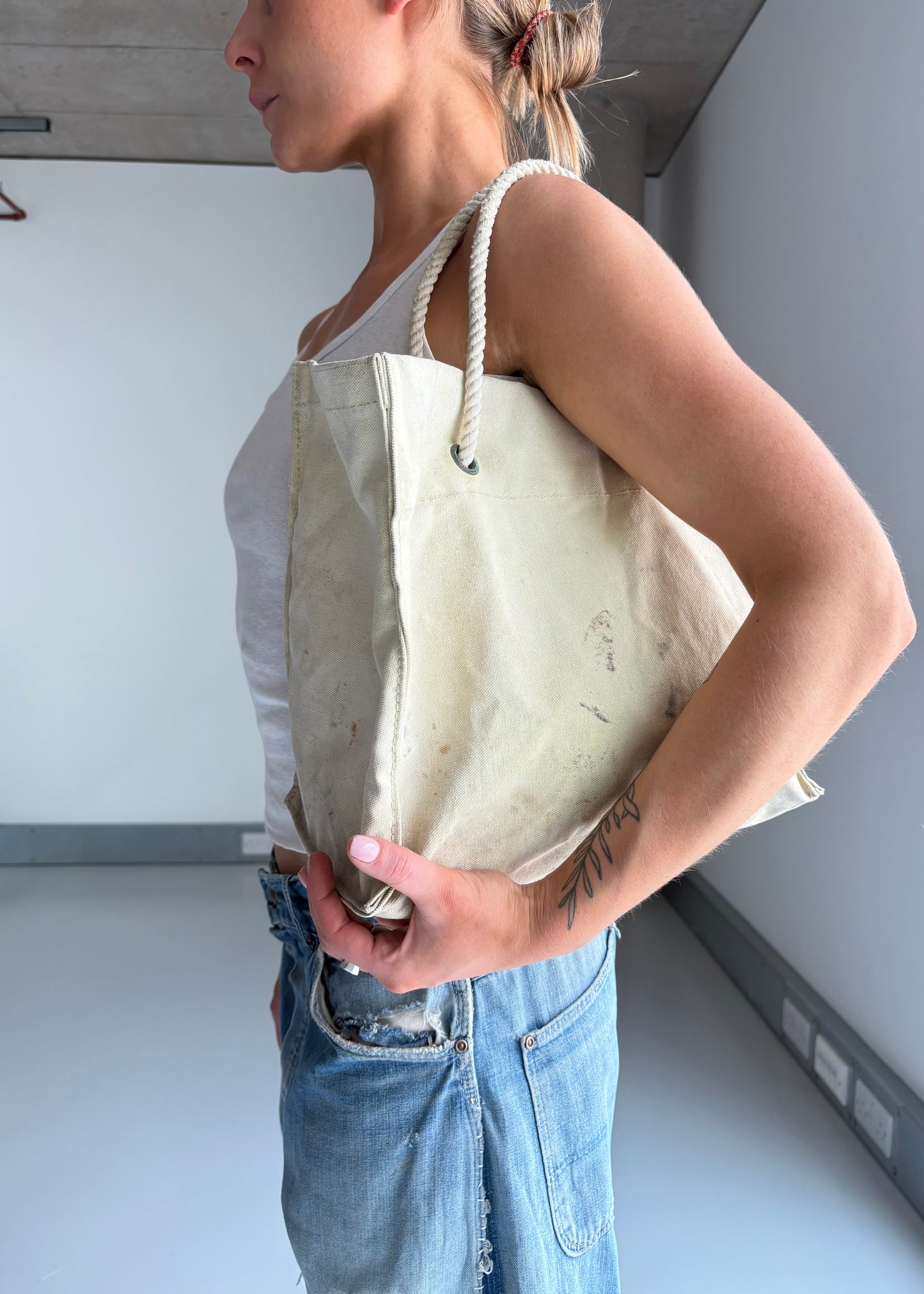 1940s bucket bag
