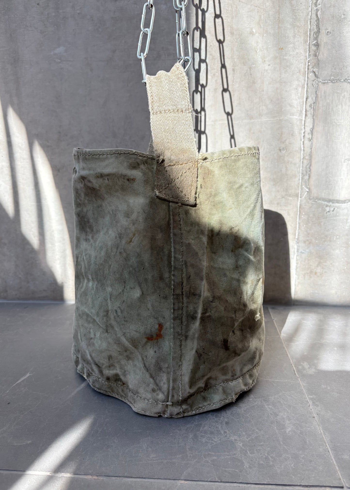 1940S CANVAS BUCKET BAG