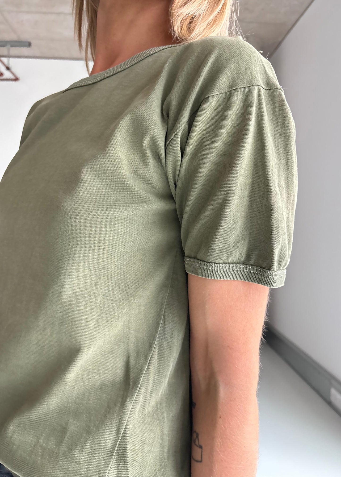 60S SLOUCHY ARMY TEE