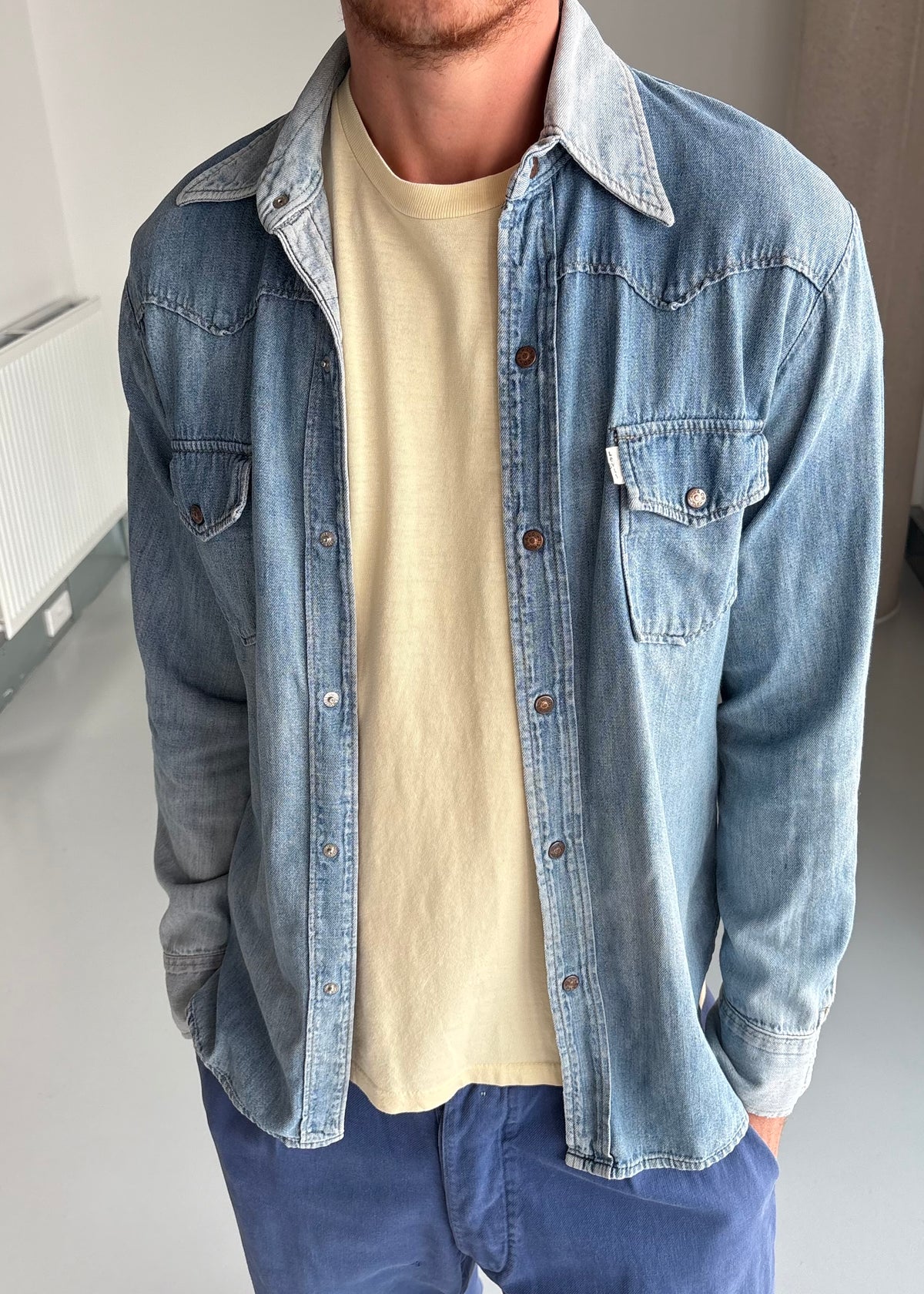 70S WHITE TAB LEVIS SHIRT