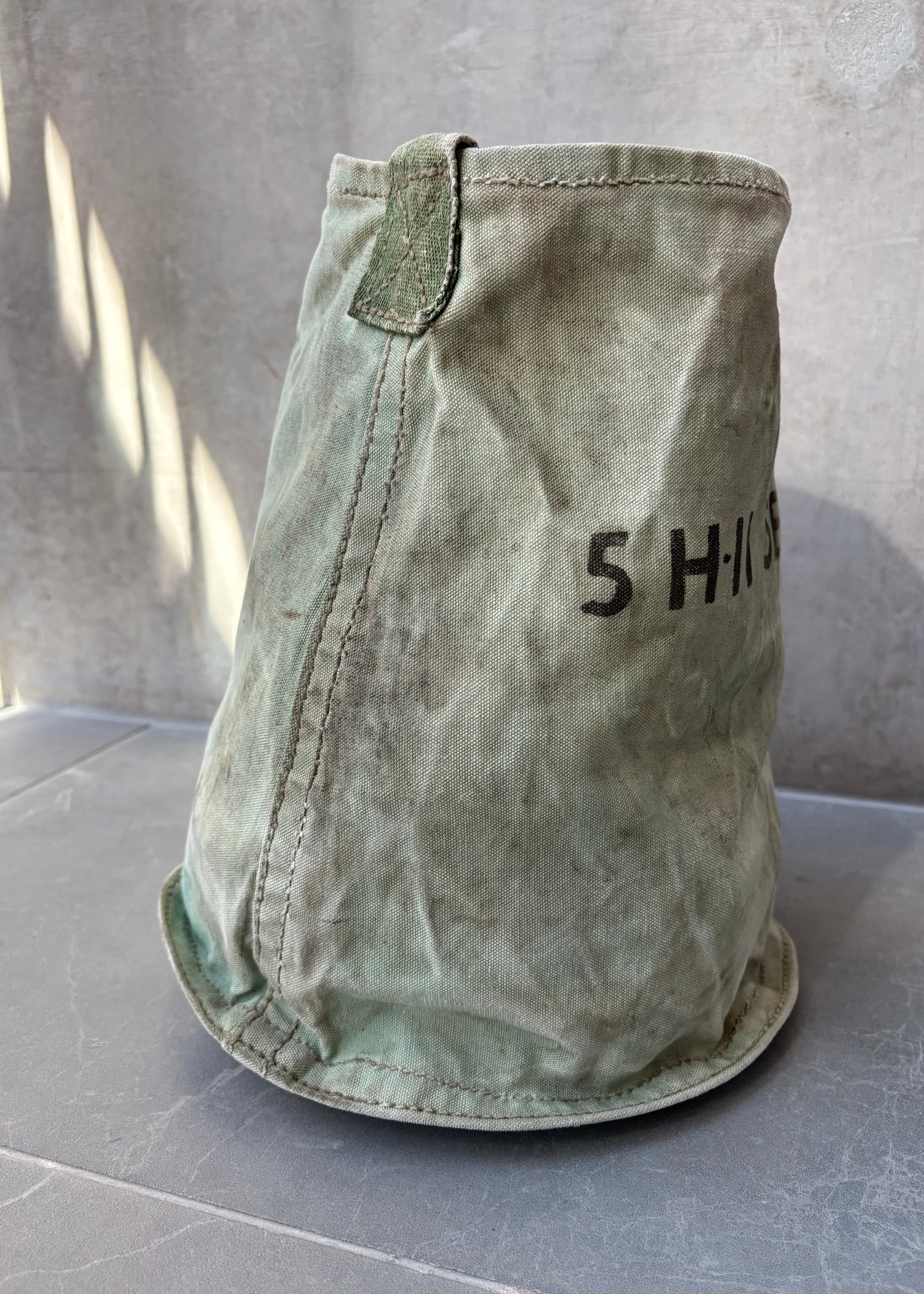 1940S CANVAS BUCKET BAG