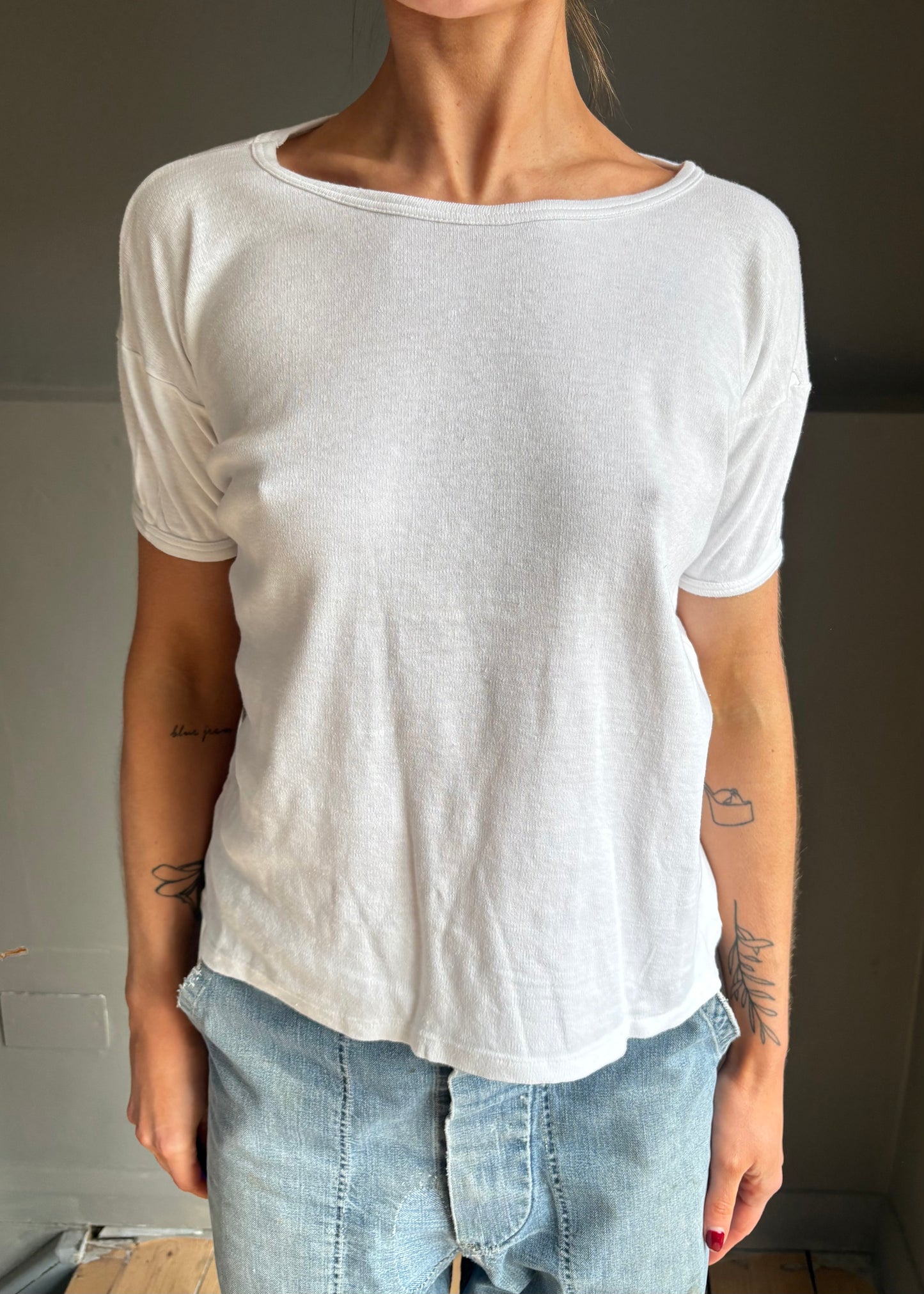 60s white tshirt