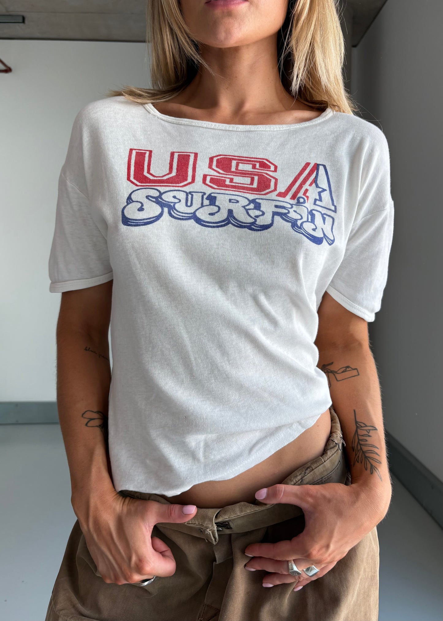 1970S SURFERS TEE