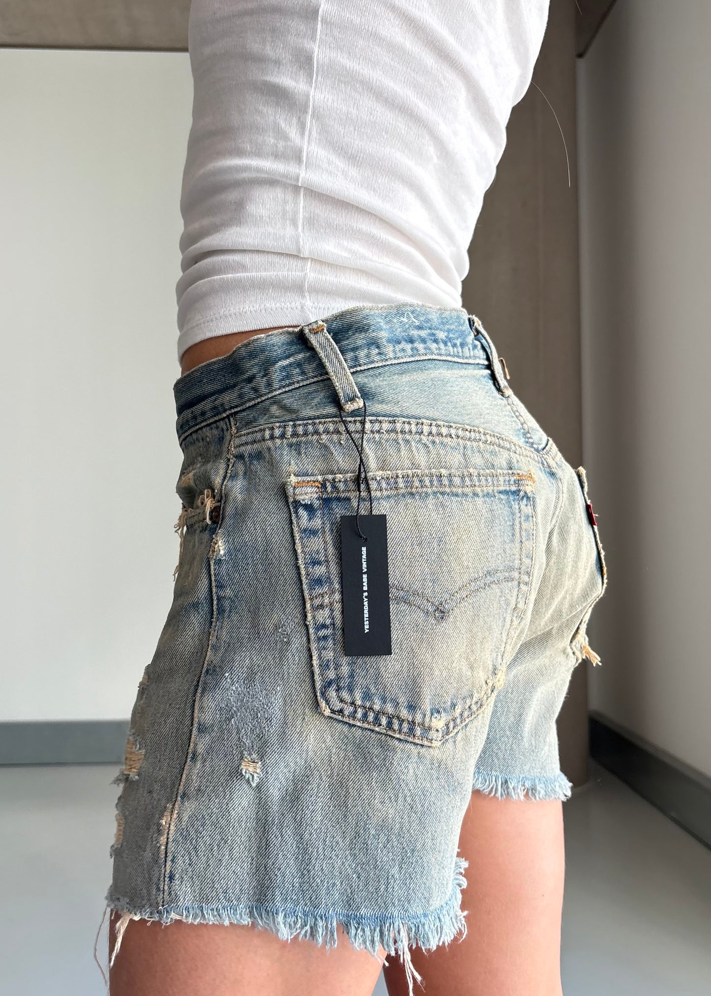 90S SAND WASH CUT OFFS WITH RIPS