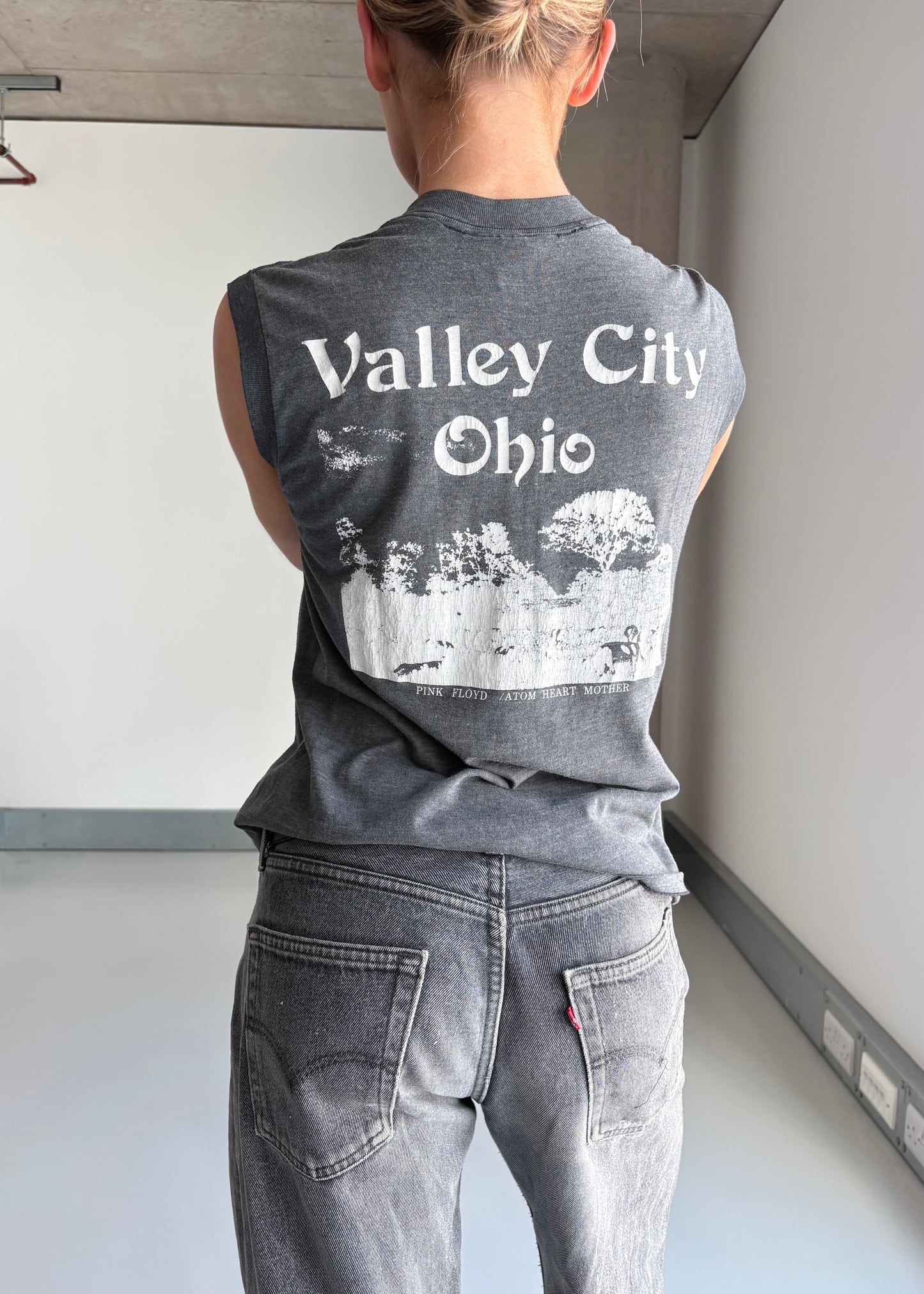 80s pink Floyd vest