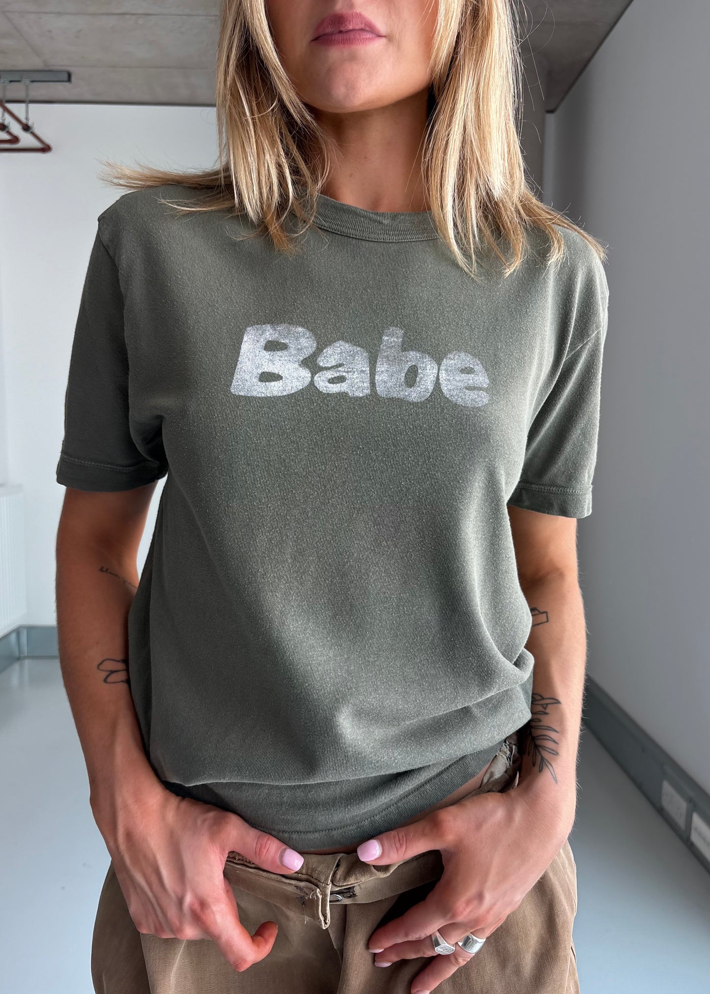 Babe tee
