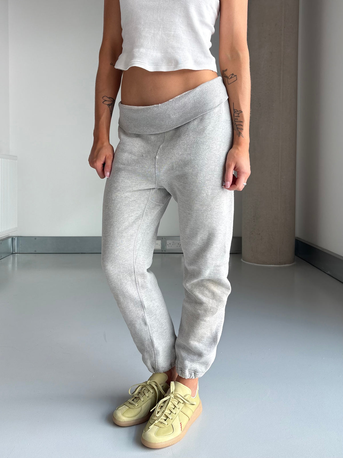 1960S GREY SWEATPANTS