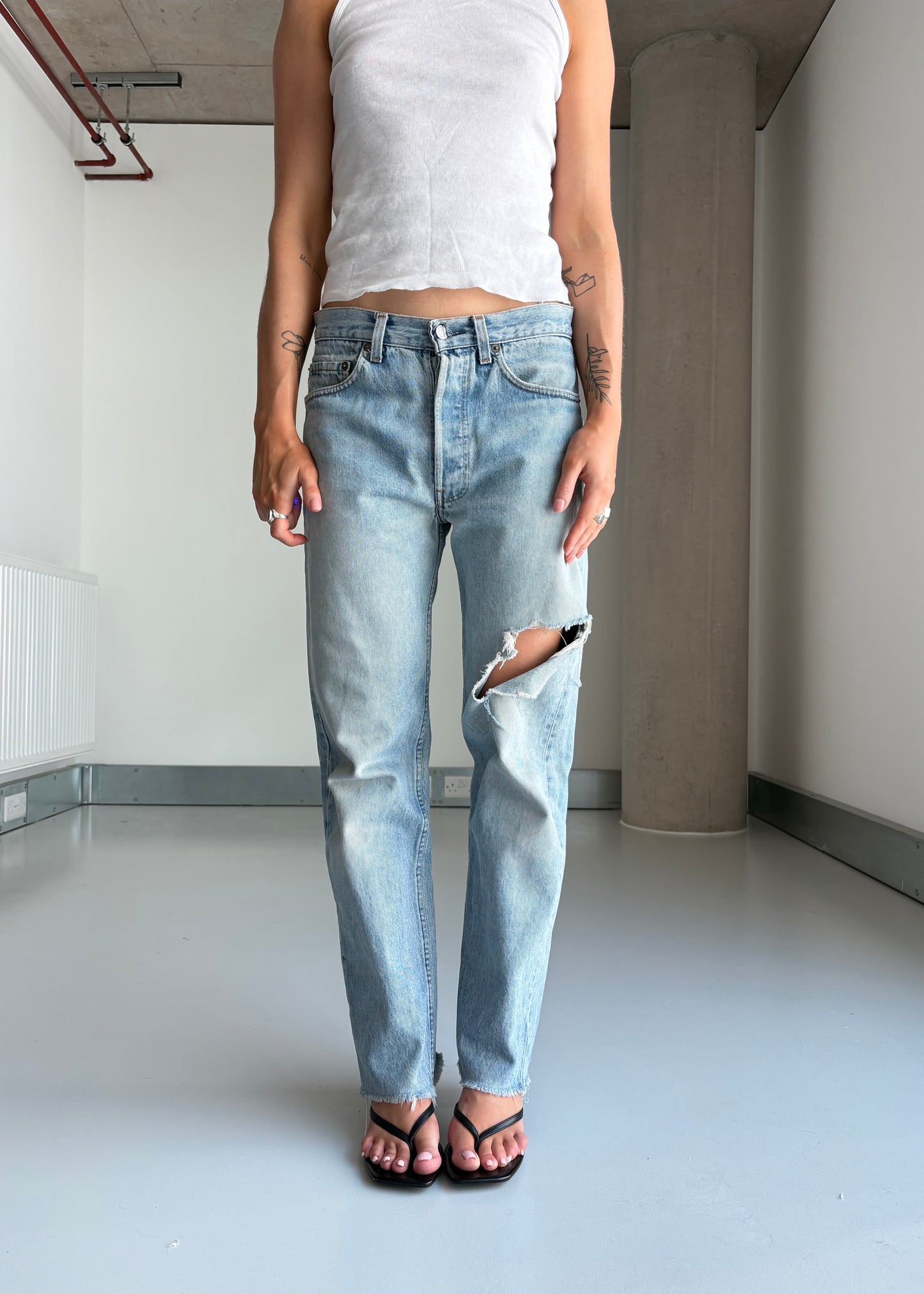 80S RIPPED LEVIS