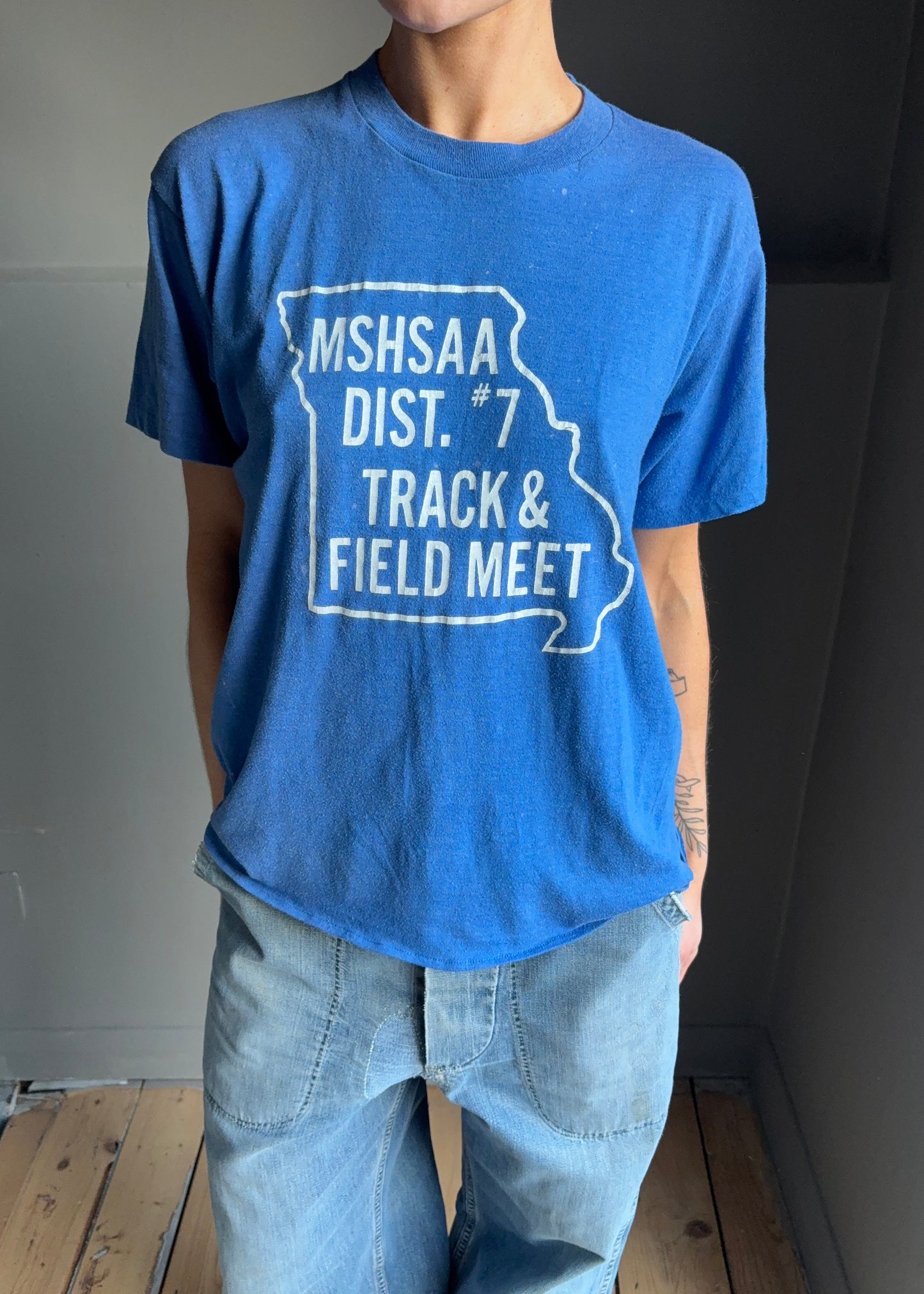 80s field and track tee